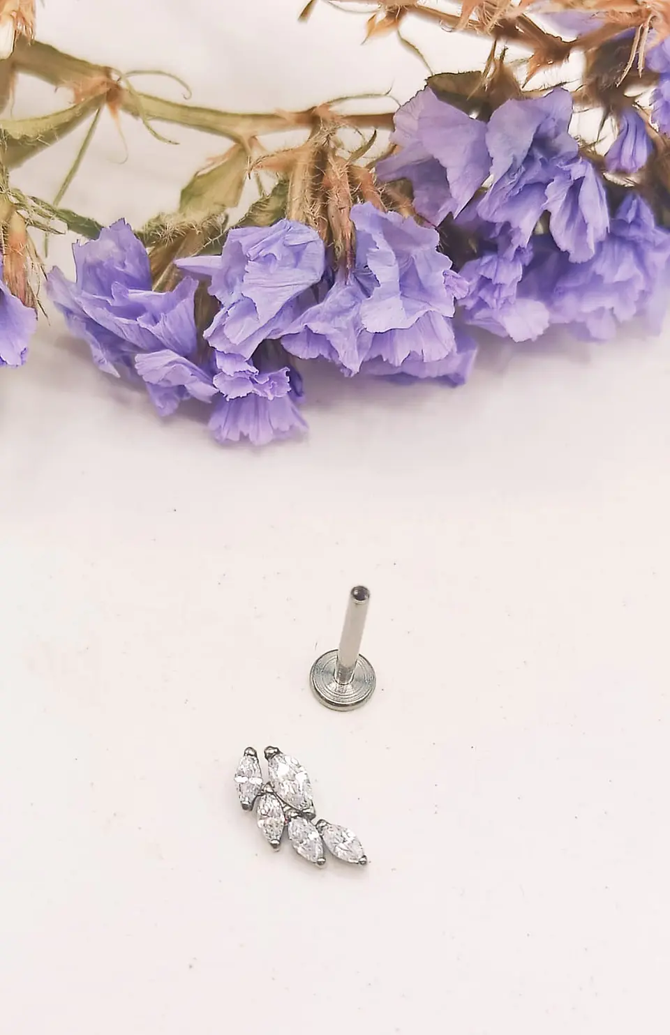 Piercing Labret Zirconia Astm F136 Titanio Alas 8mm 6