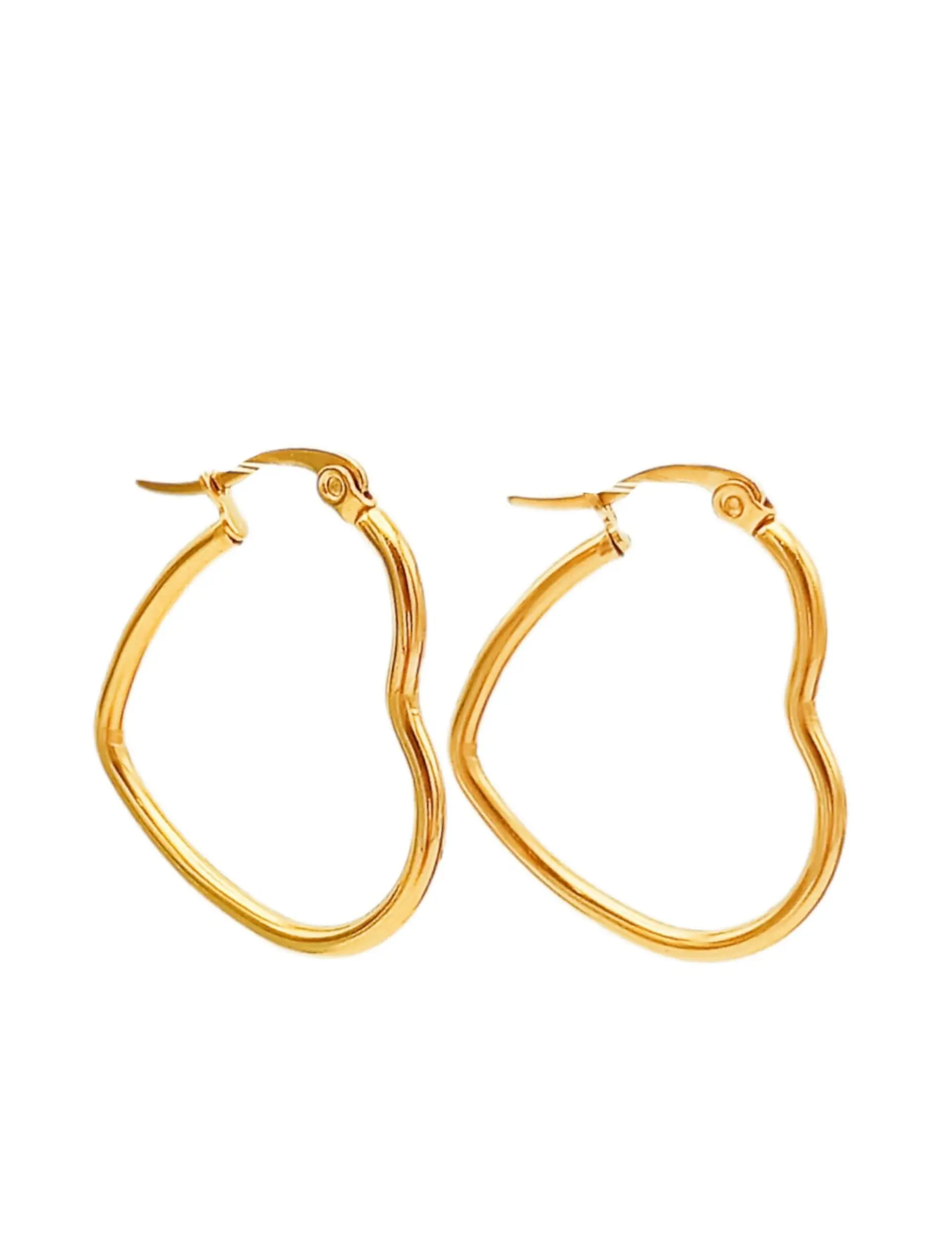 Aros Argollas Basicas Hoop Corazón Chapadas En Oro 18k 1