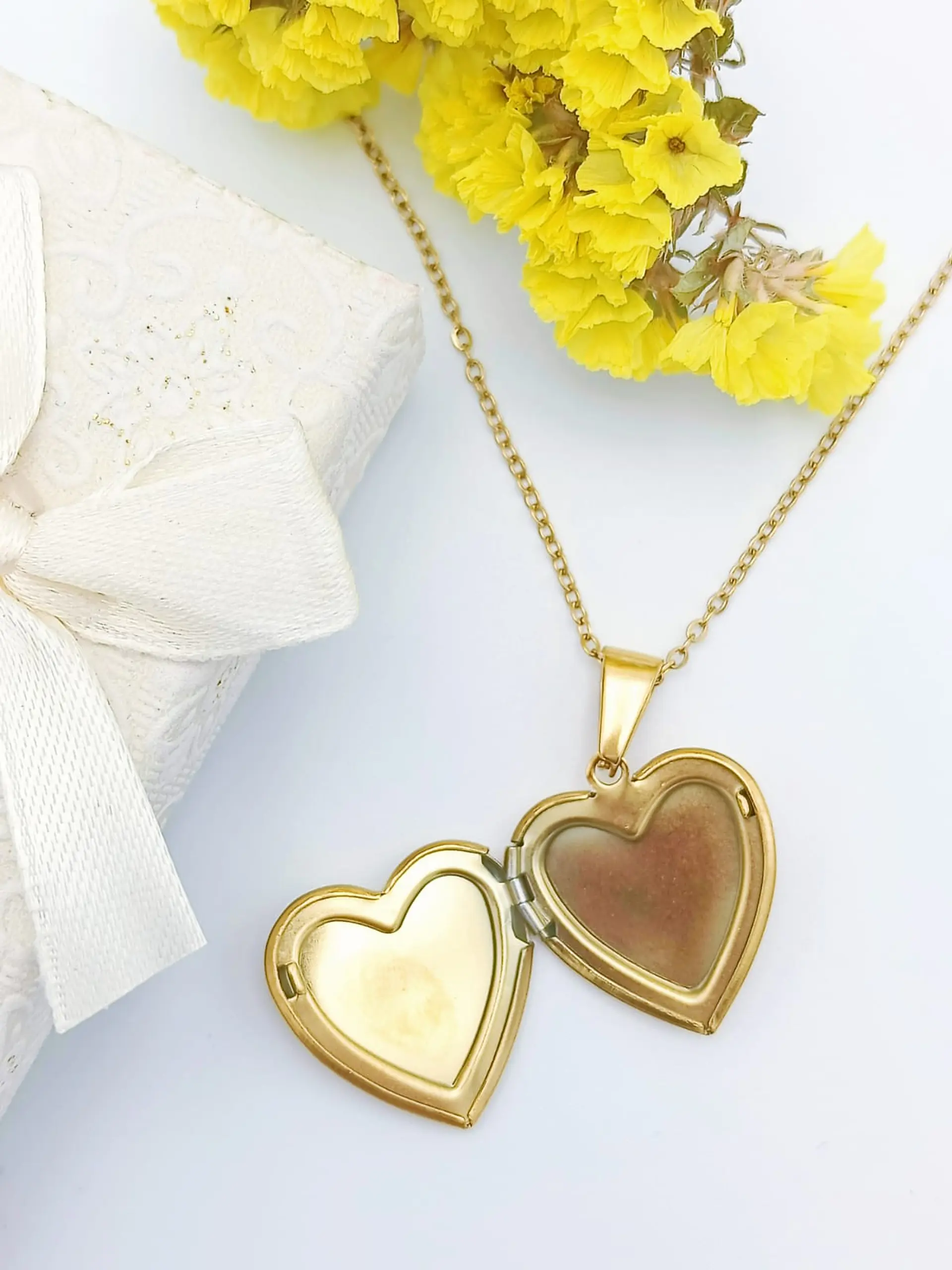 Relicario Corazon Nacar Cadena Guardafoto Chapado En Oro 18k 2