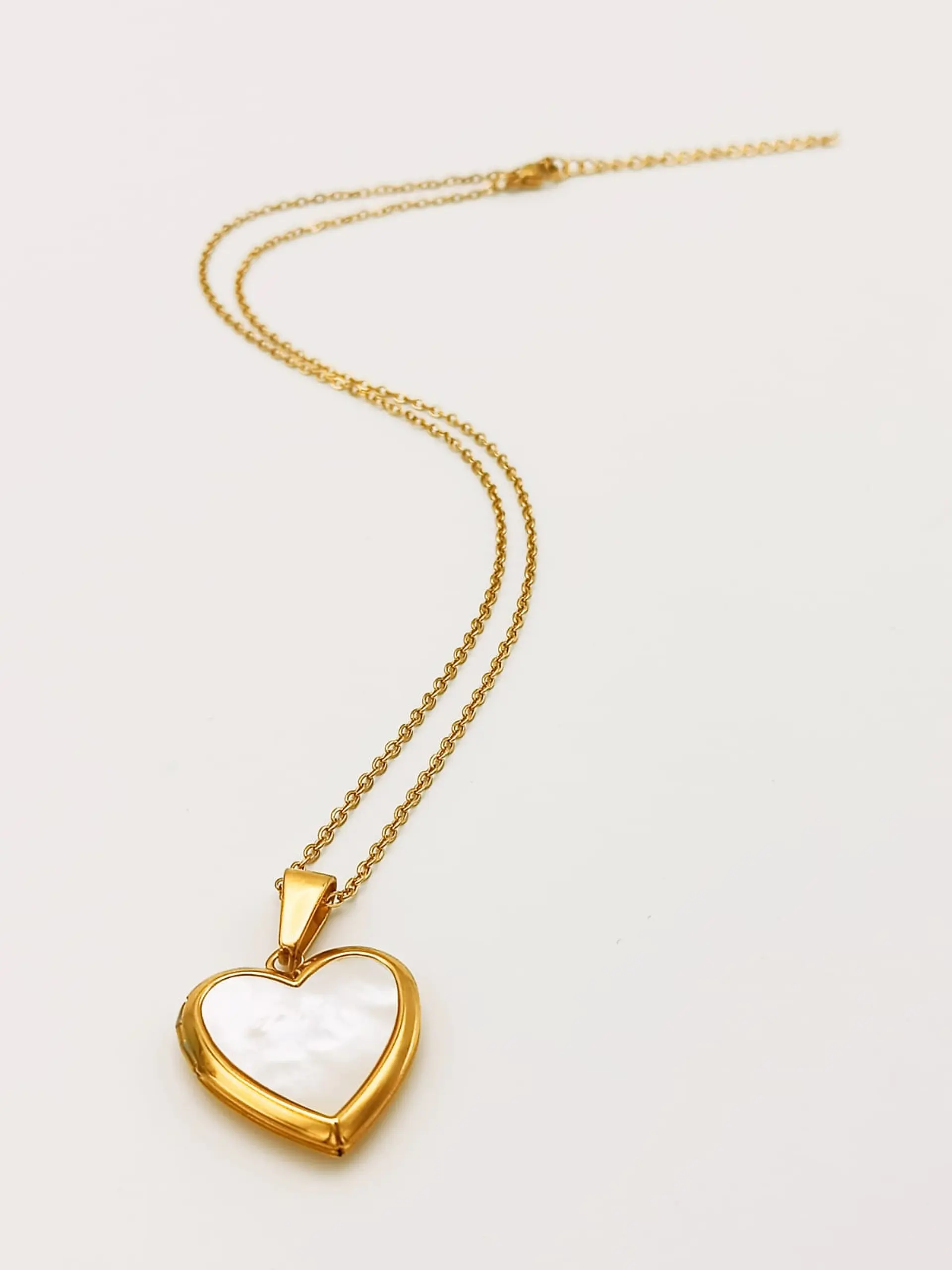 Relicario Corazon Nacar Cadena Guardafoto Chapado En Oro 18k 5