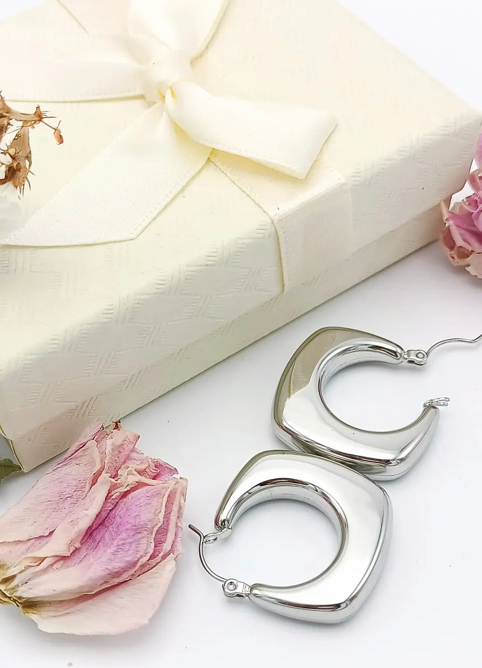 Argollas Chunky Hoop Rombo Plateadas Hipoalergenicas  5