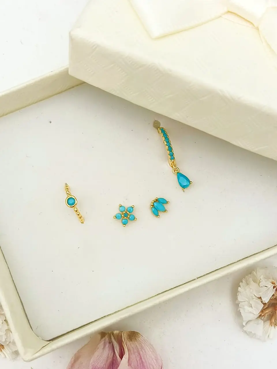 Set Conjunto huggies pendientes Turquesa chapados En Oro 18k 2