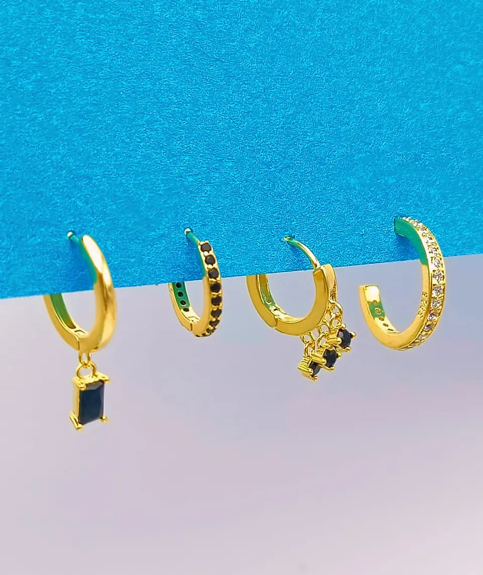 Set Conjunto Huggies modelo Sirius chapados En Oro 18k 7