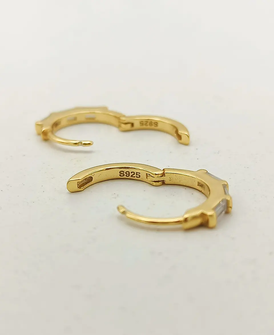 Argollas spotlight 9mm Plata 925 bañada en Oro 18k 6