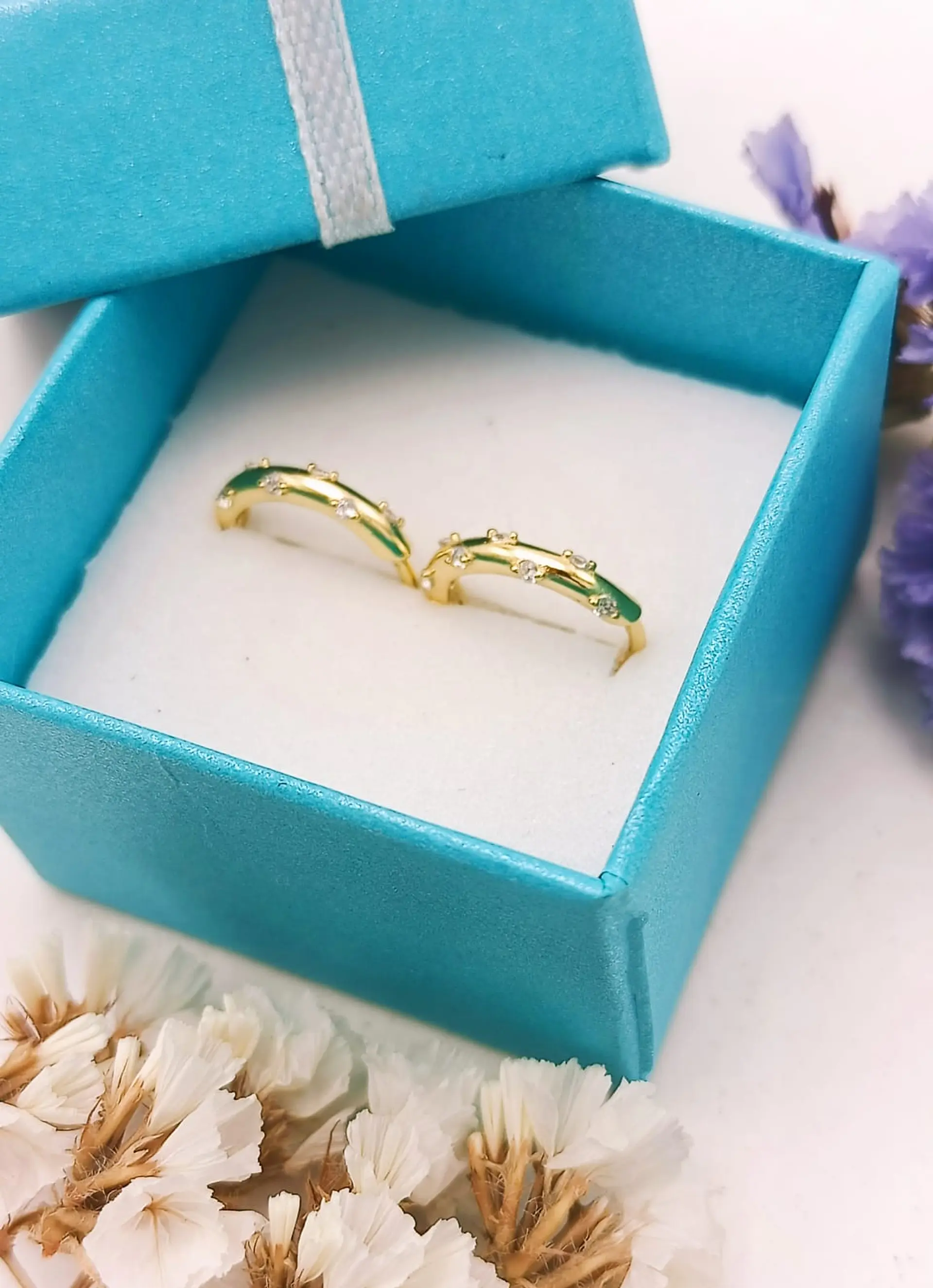 Argollas Huggies modelo Fairy 10mm Zirconias Plata 925 Chapada Oro 18k 2