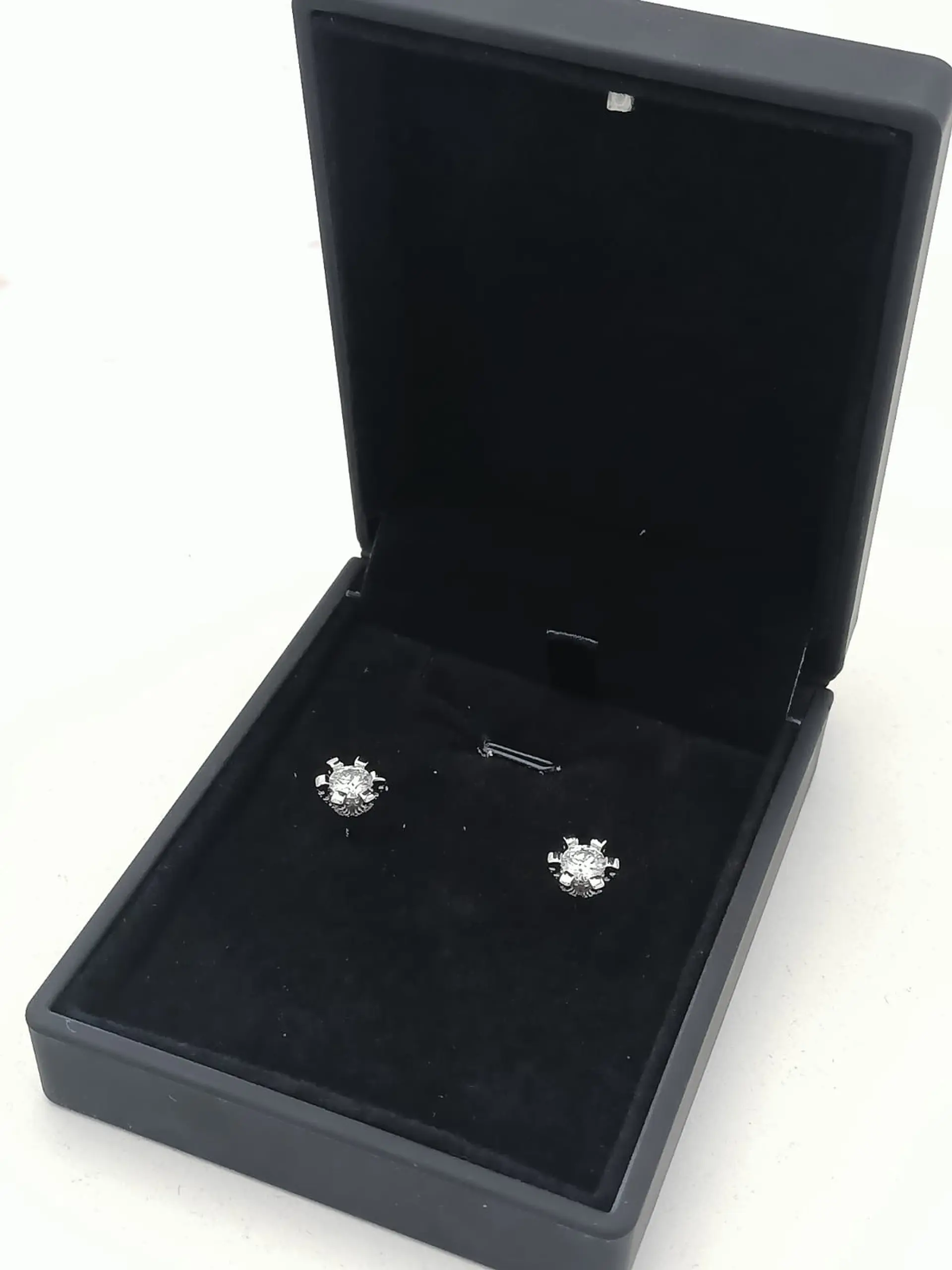 Aros Punto De Luz 5mm 0.5ct Plata 925 Moissanita  2