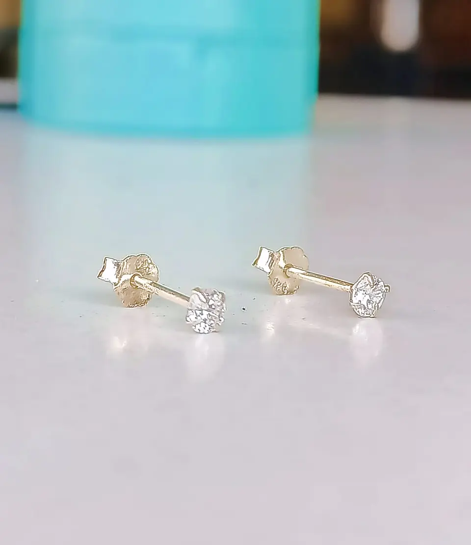 Pendientes Puntos de Luz En Plata ley 925 Zirconia 3mm 10