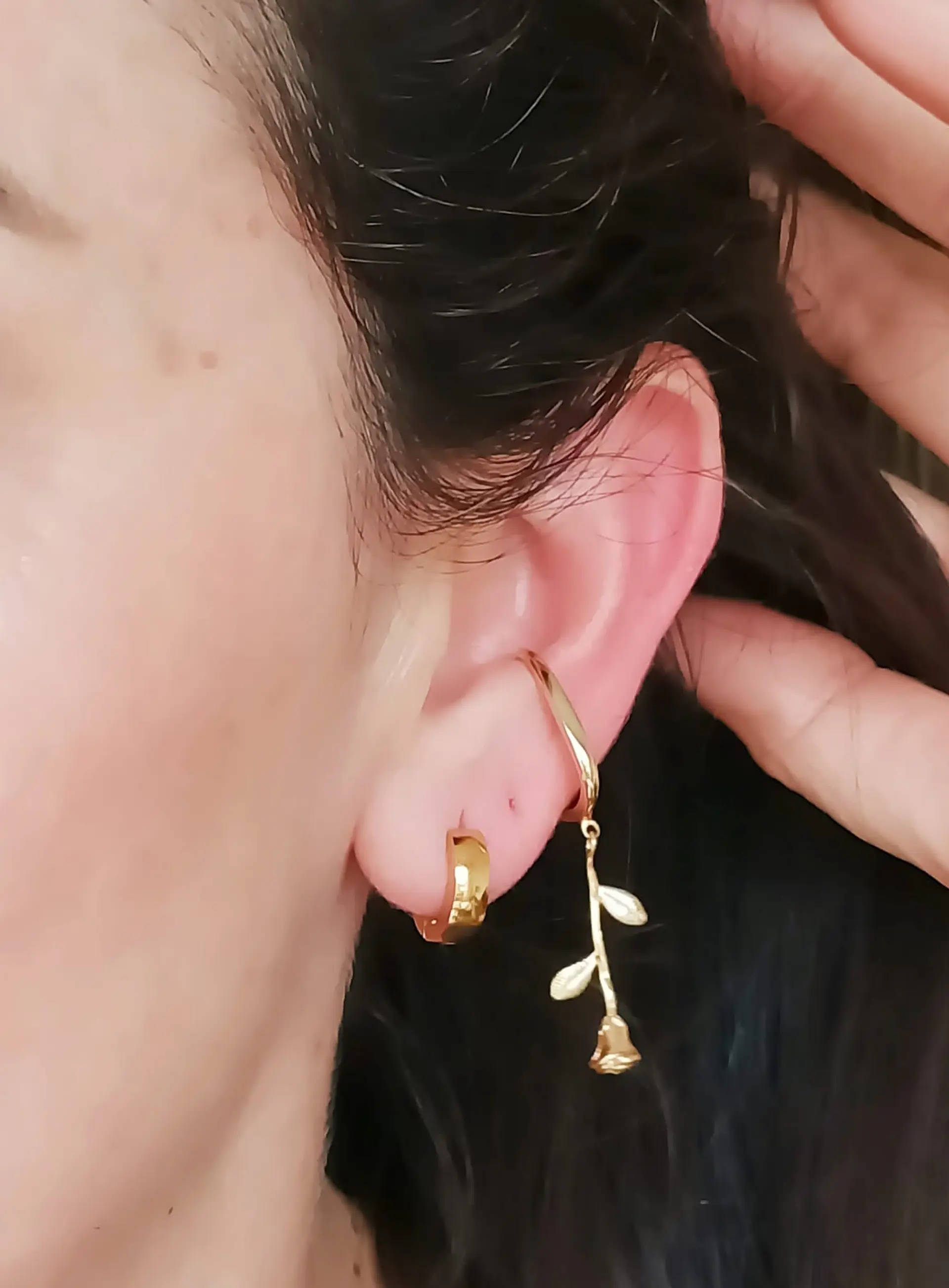 Aro Largo Rosa Sin Perforaciones earcuff Unidad chapado en oro 18k 2