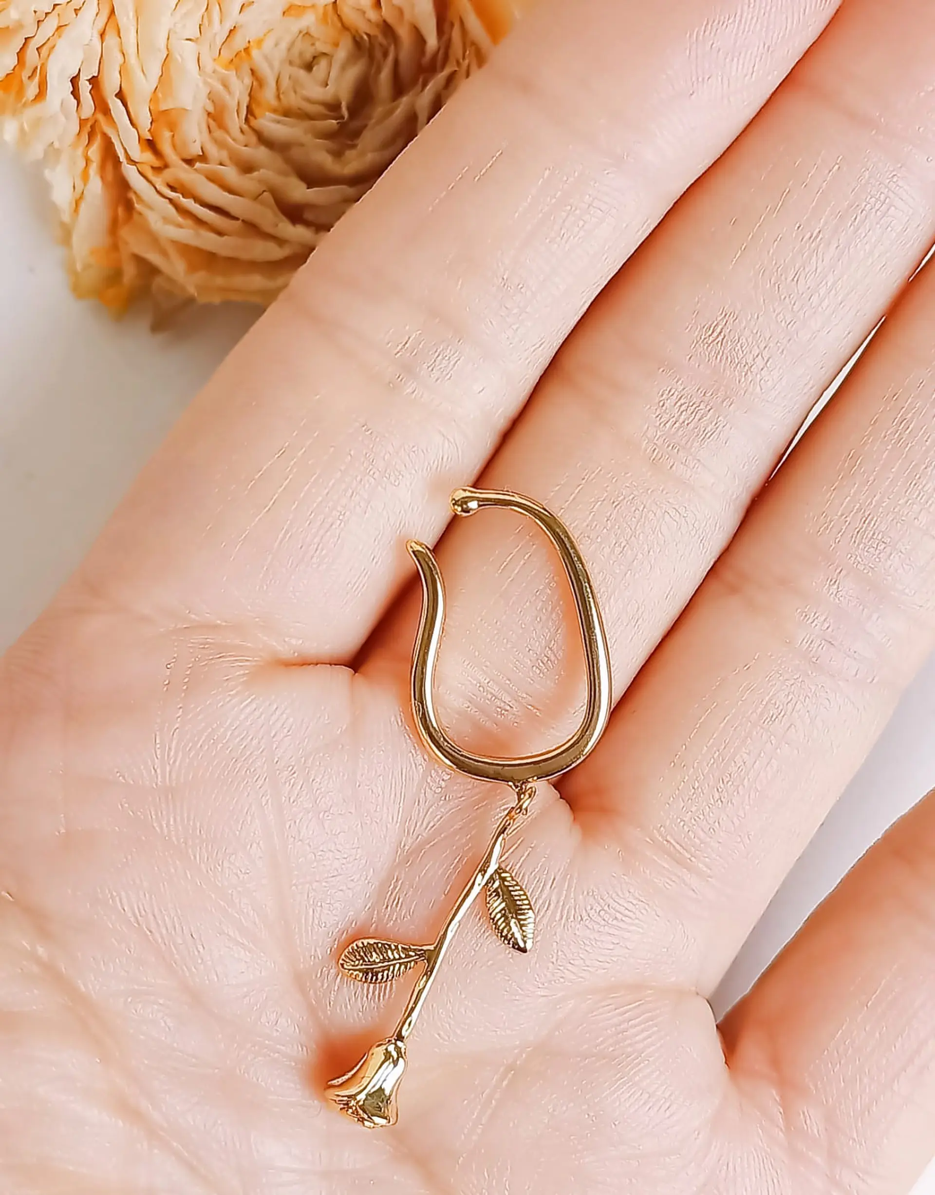 Aro Largo Rosa Sin Perforaciones earcuff Unidad chapado en oro 18k 4