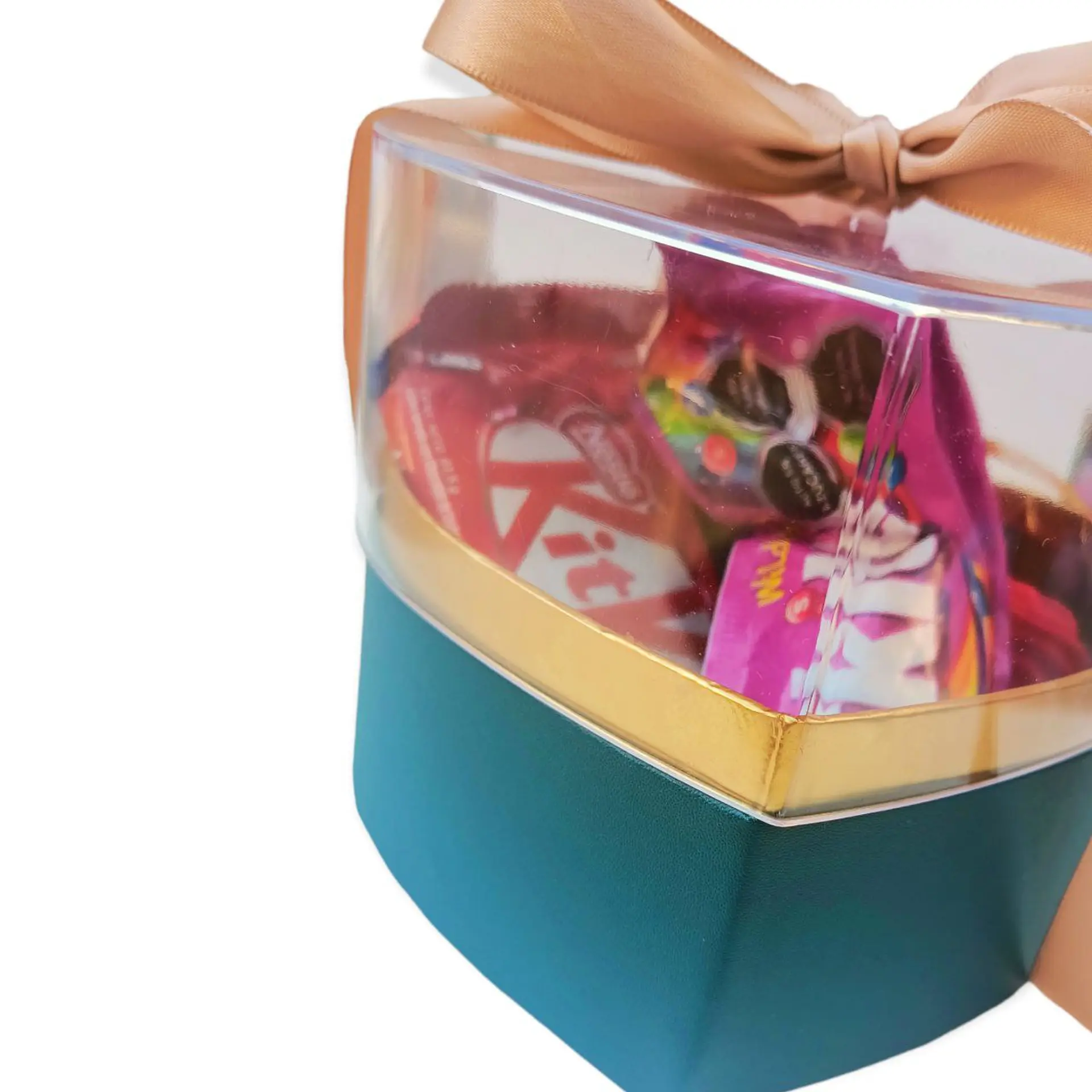  Baul con forma de corazon tapa acrilica regalo celebraciones San Valentin 1