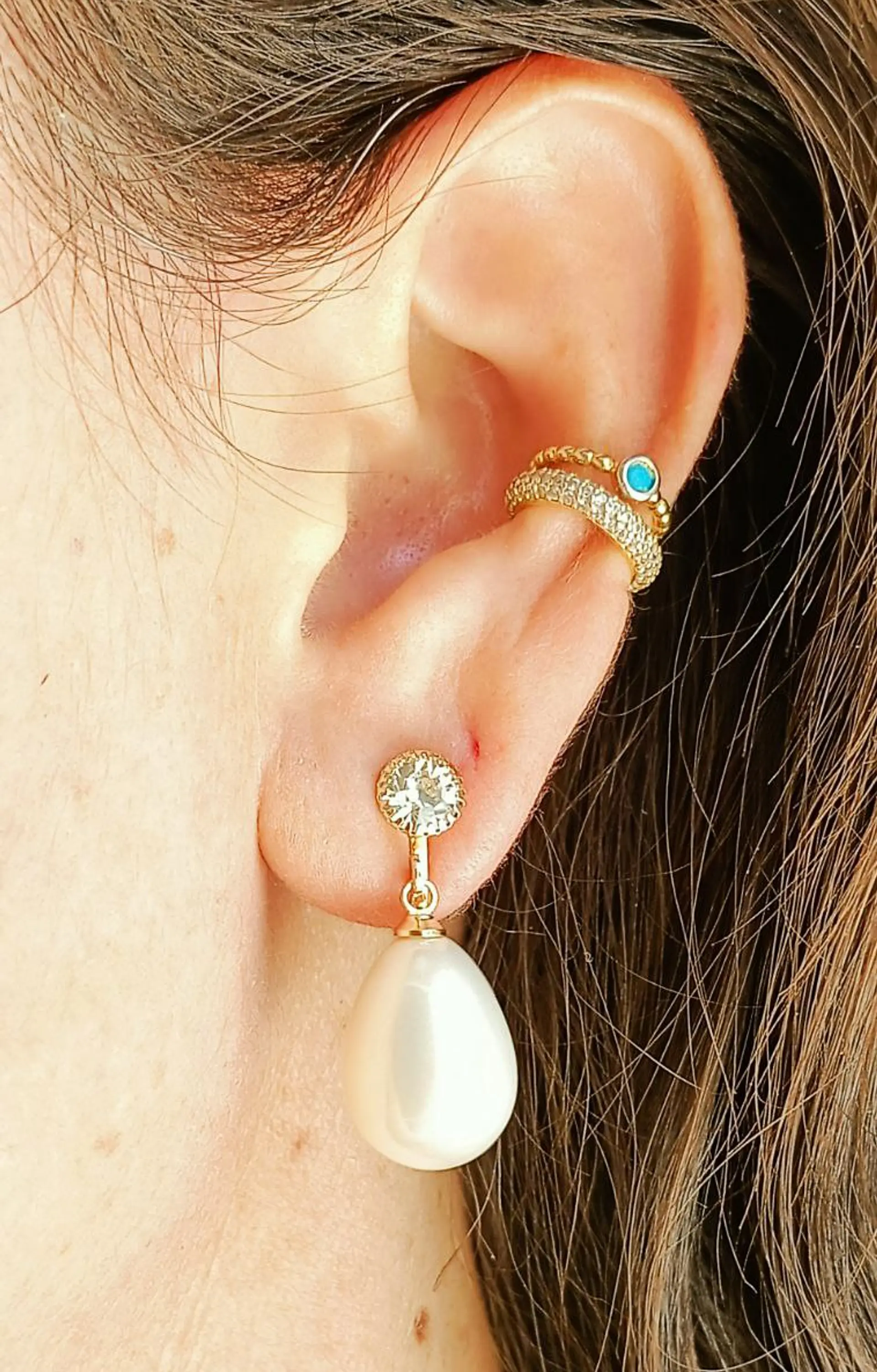 Aros Sin Perforacion Resina Lagrima Zirconia Baño De Oro 3