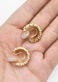 Aros Sin Perforación Vivian Huggies Perlas Zirconia bañada en oro 18kl - Miniatura 5