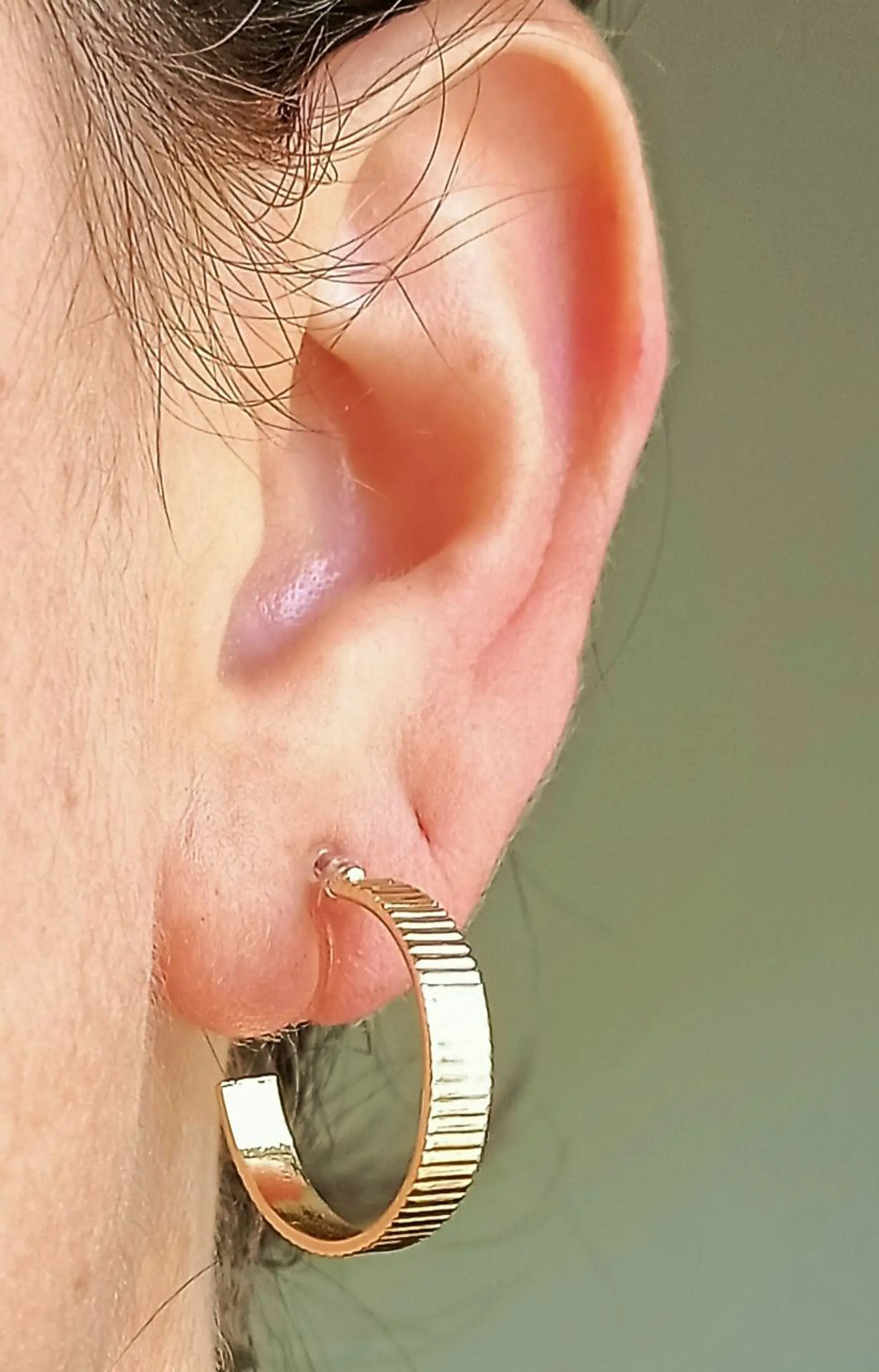 Aros Sin Perforación Argollas relieve líneas Hoop Clip Invisible  3