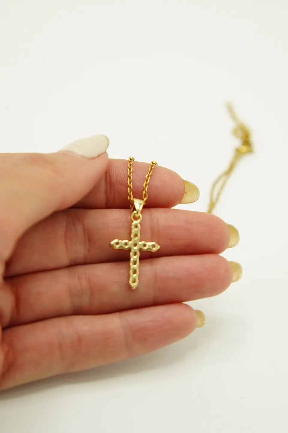 Colgante Cruz De Zirconios AAA Chapado En Oro 18k  6