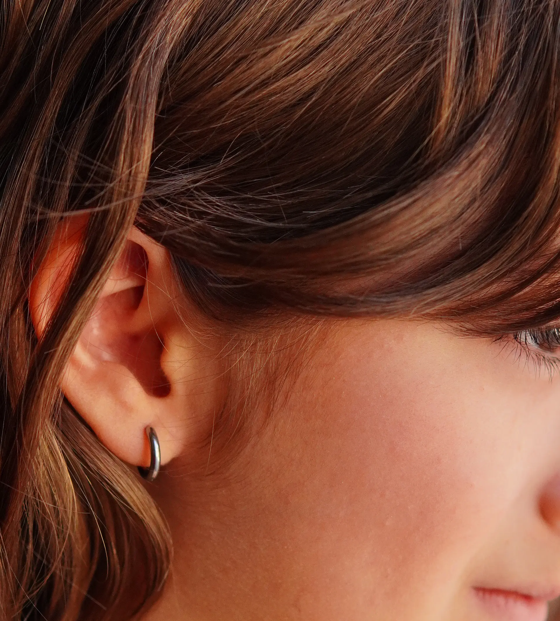 Argollas Lisas aura 8mm Titanio Astm F136 plateadas 9
