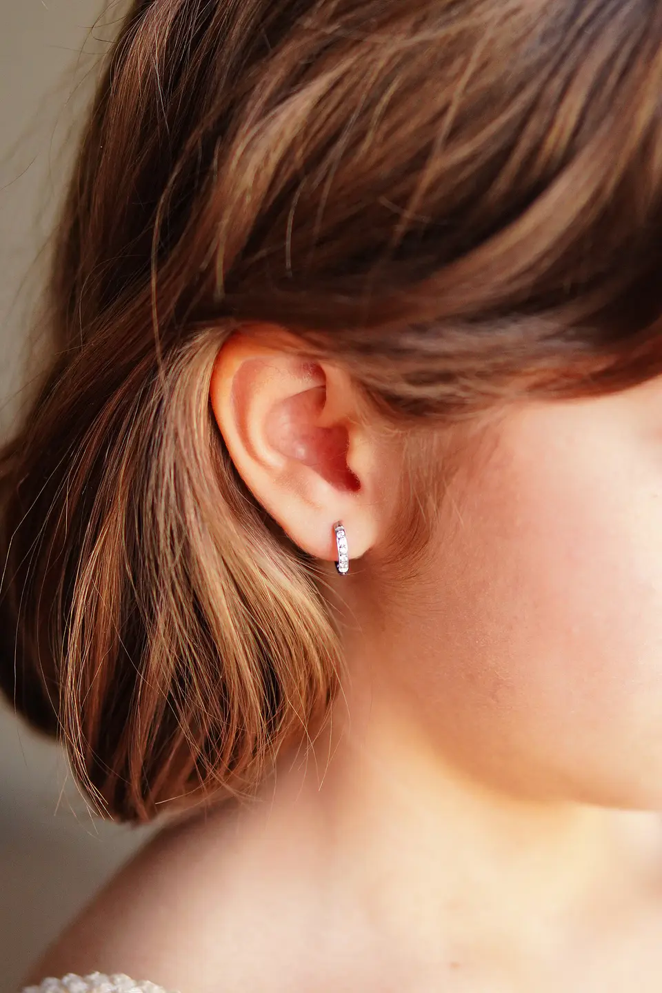 Argollas Aura Shine 8mm Titanio Astm F136 plateadas 3