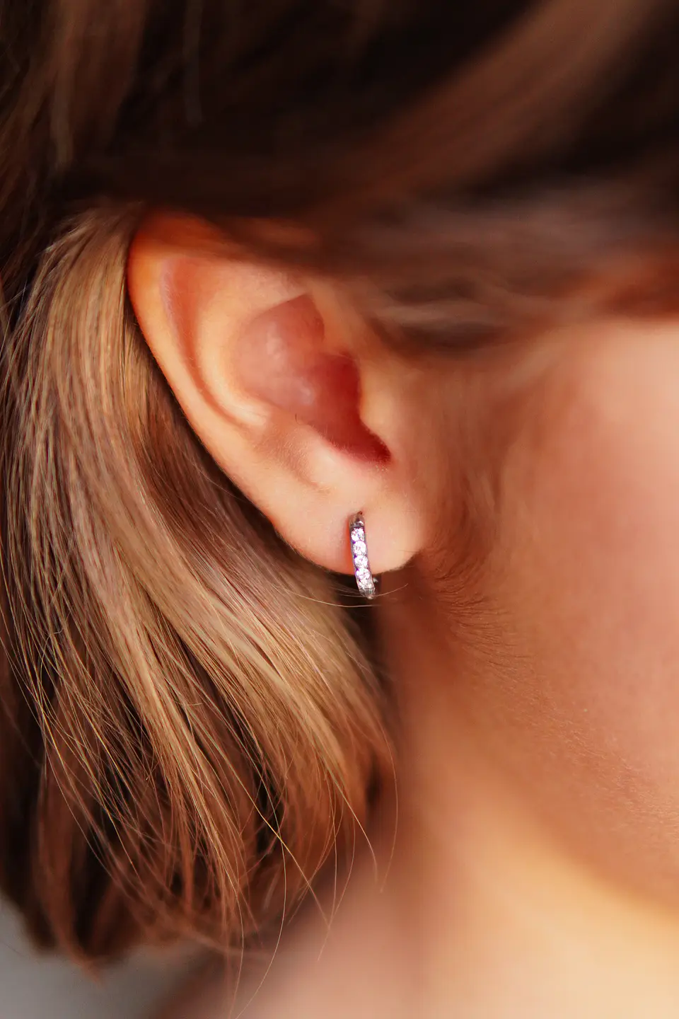 Argollas Aura Shine 8mm Titanio Astm F136 plateadas 8