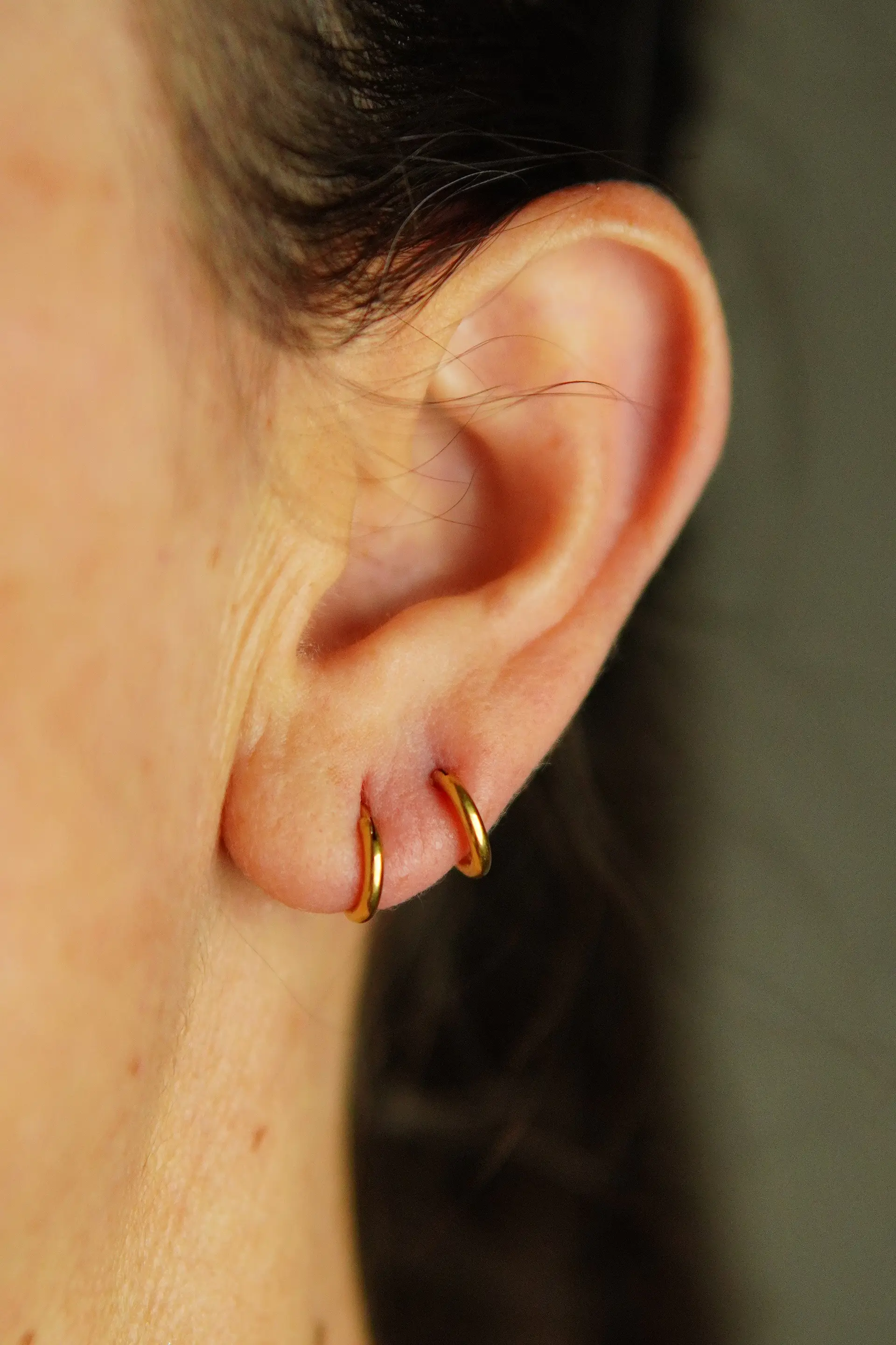 Argollas Lisas Aura 6mm Aros Titanio Astm F136 Chapada En Oro 18k 6