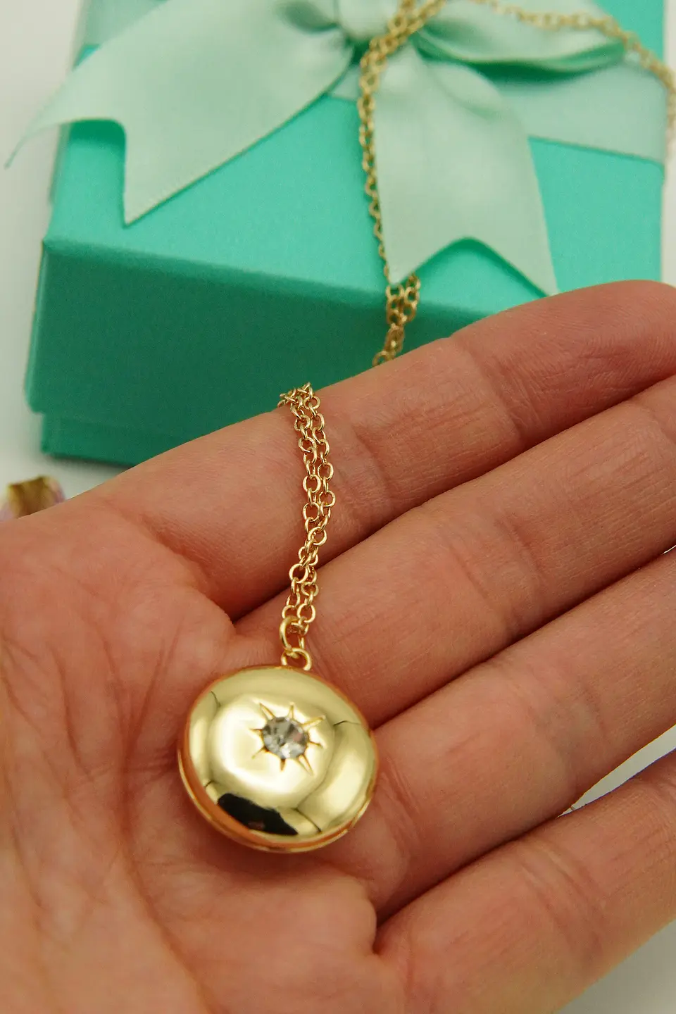 Colgante Relicario Redondo Luna Estrella Chapado En Oro 18k 6