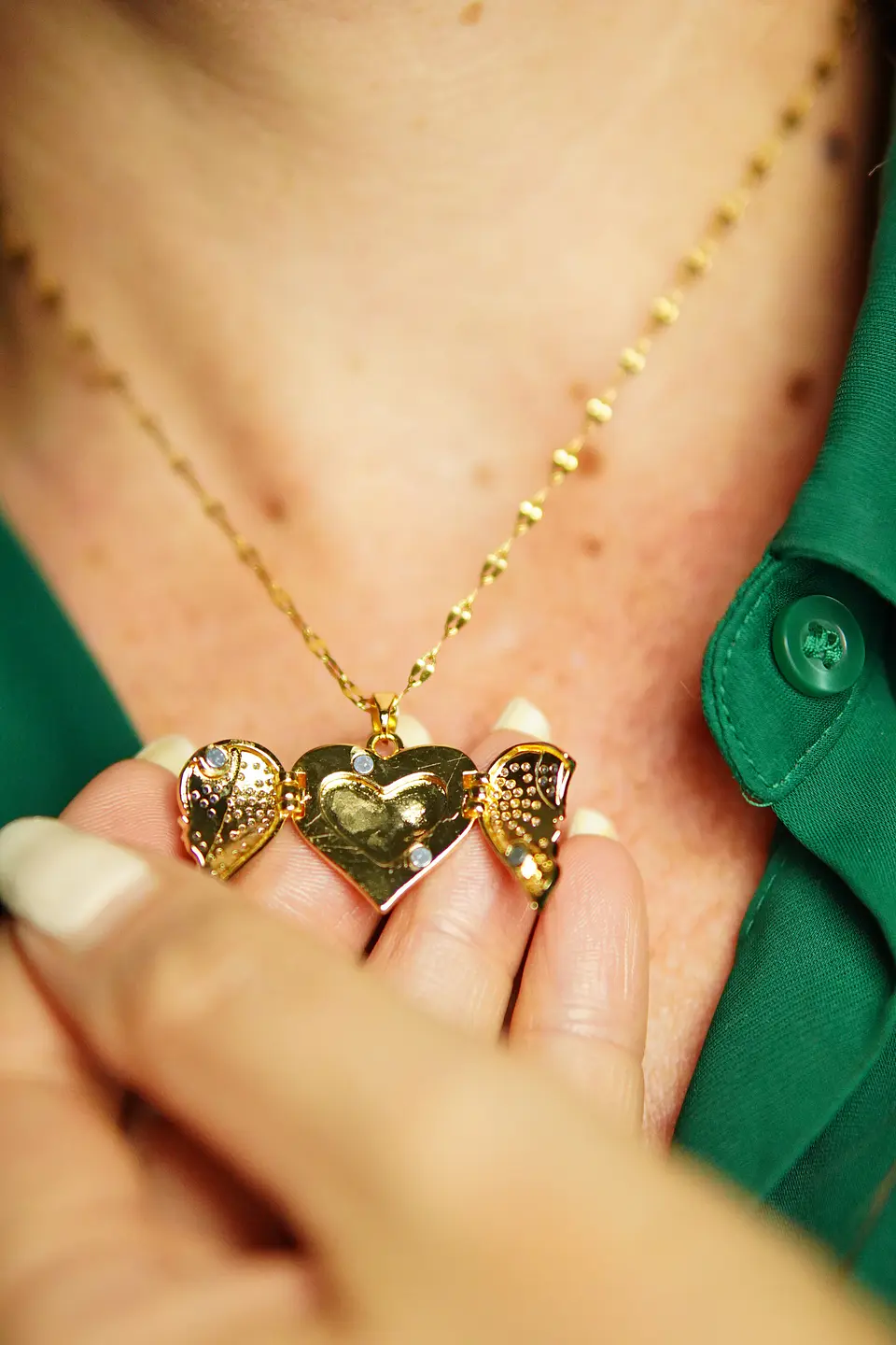 Colgante Relicario Corazón Pave Zirconias Chapado Oro 18k 4