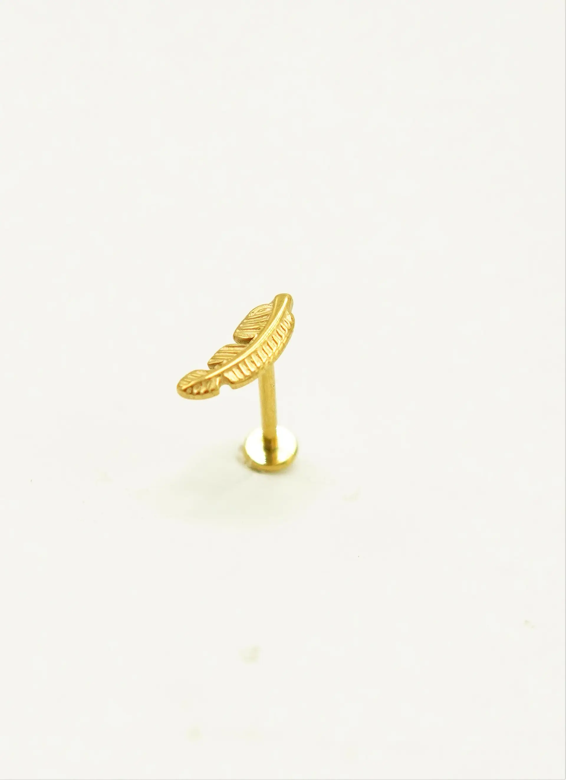 Piercing Labret Titanio Astm F136 Hoja Chapada En Oro 5