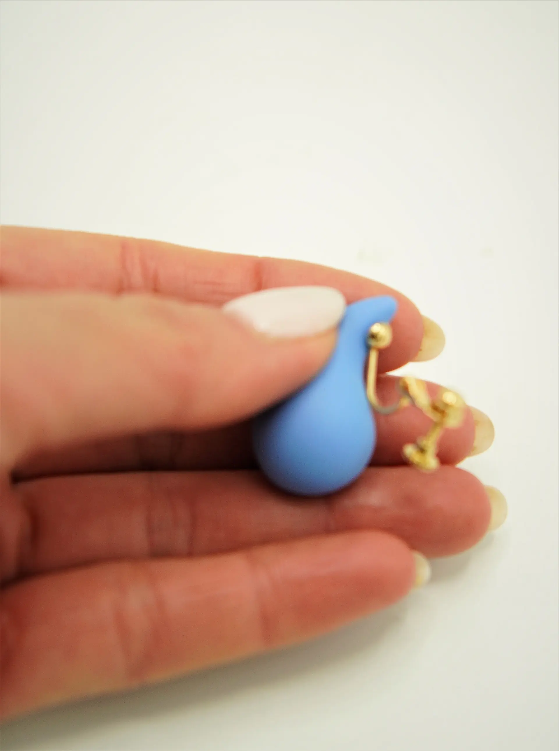 Aros Gota Azul Chapado En Oro 18k Earcuff Sin Perforacion 4