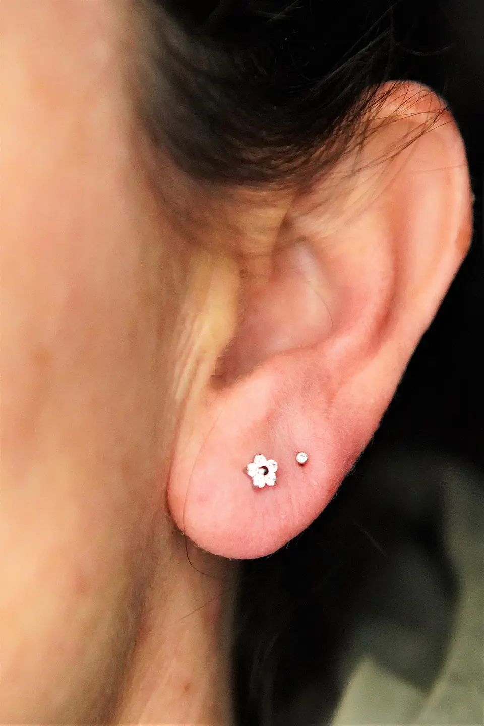 Piercing punto de luz facial oreja boca titanio ASTM F136 dorado 7