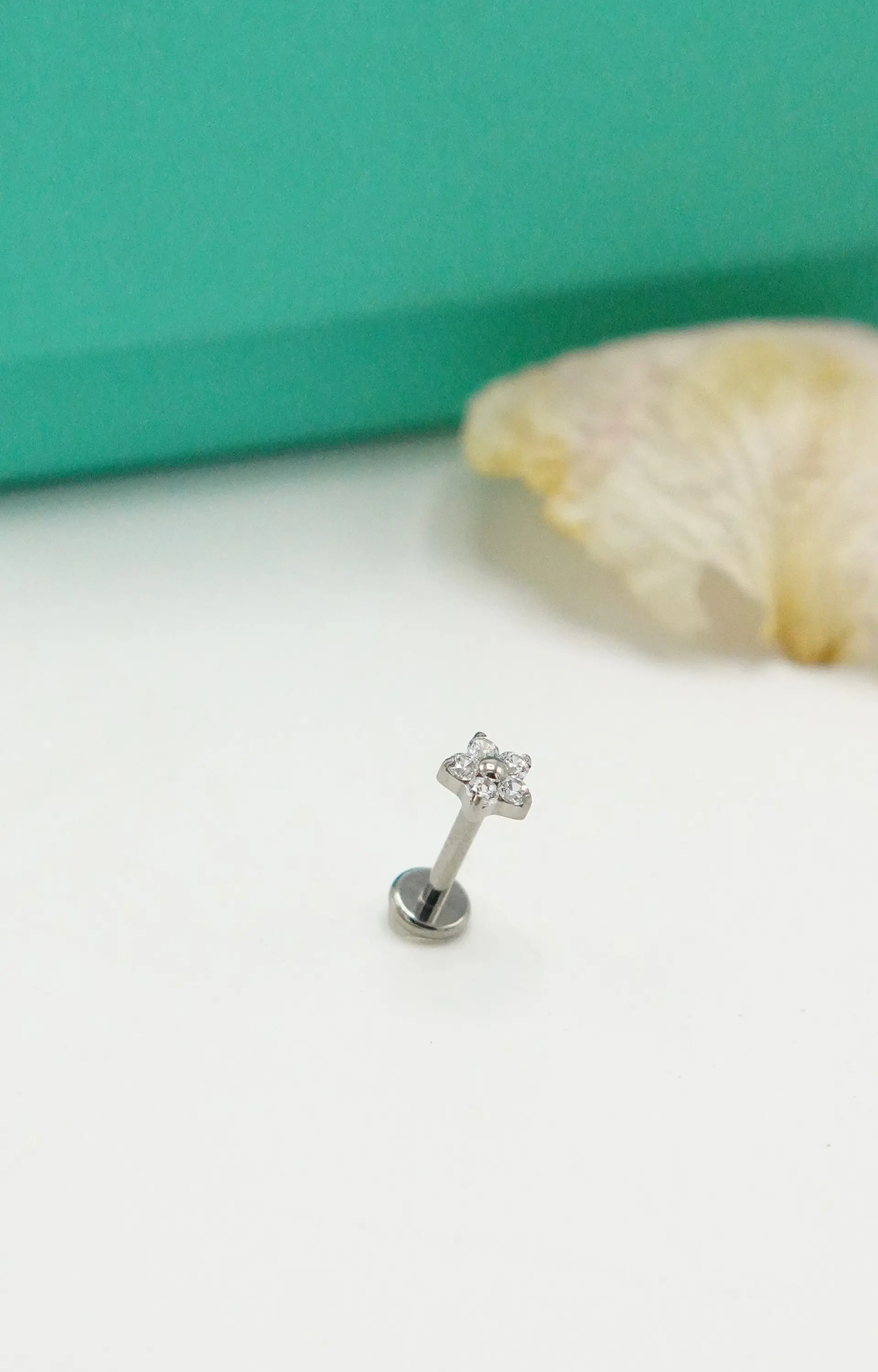 Aros flor titanio zirconia ASTM F136 plateados 4