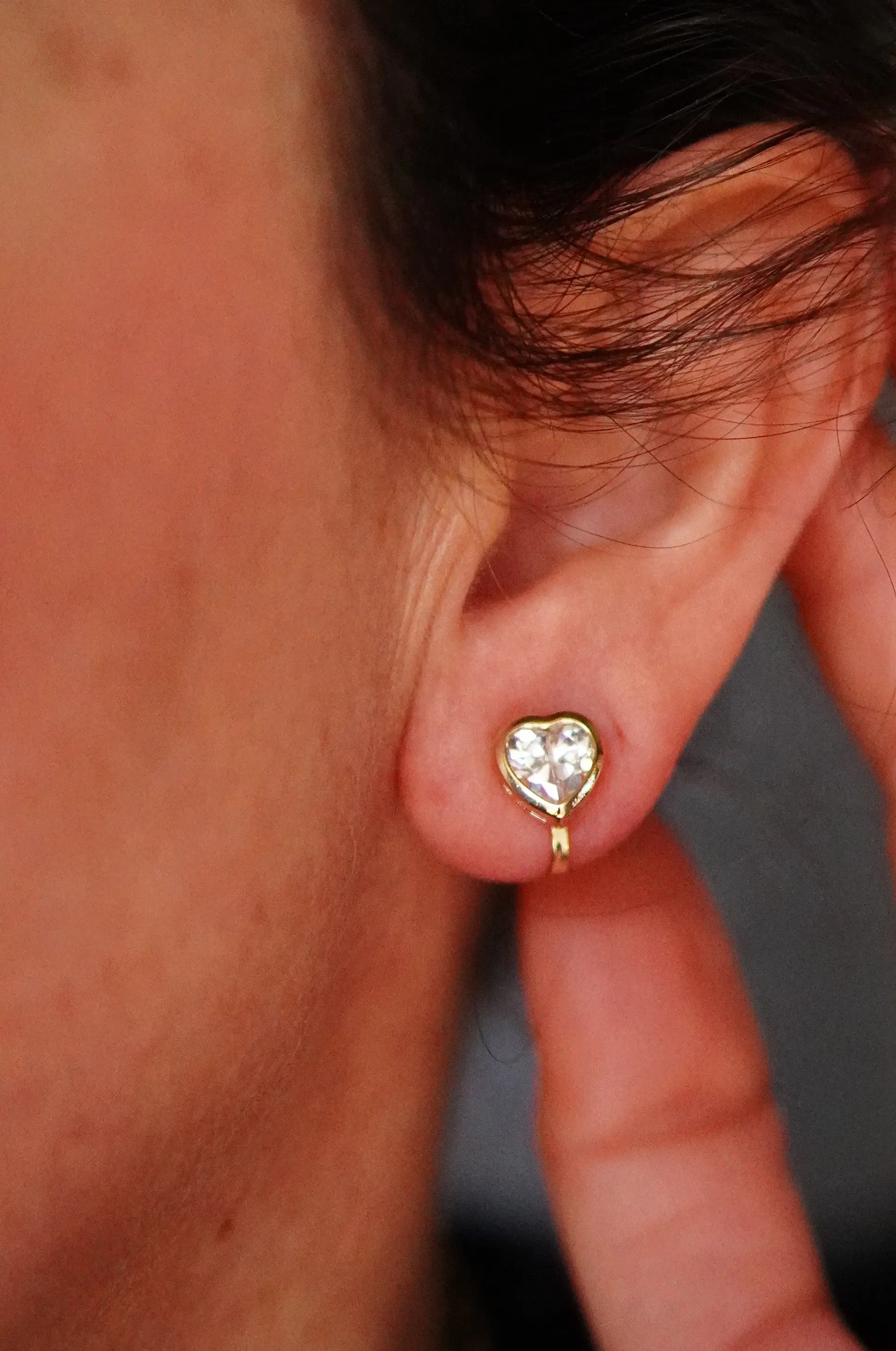 Aros Sin Perforacion corazon punto de luz bañado En Oro 18k 10