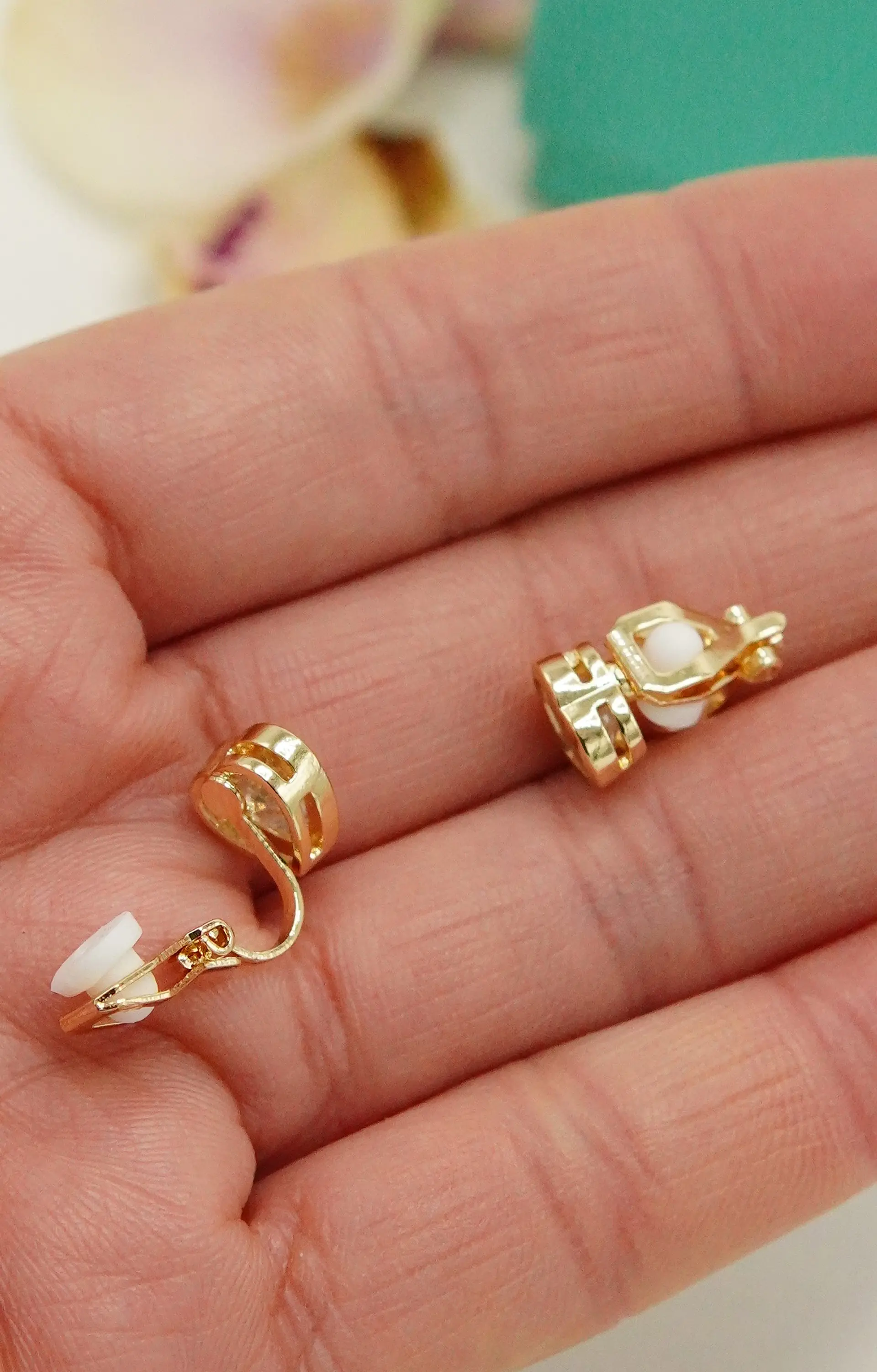 Aros Sin Perforacion corazon punto de luz bañado En Oro 18k 6
