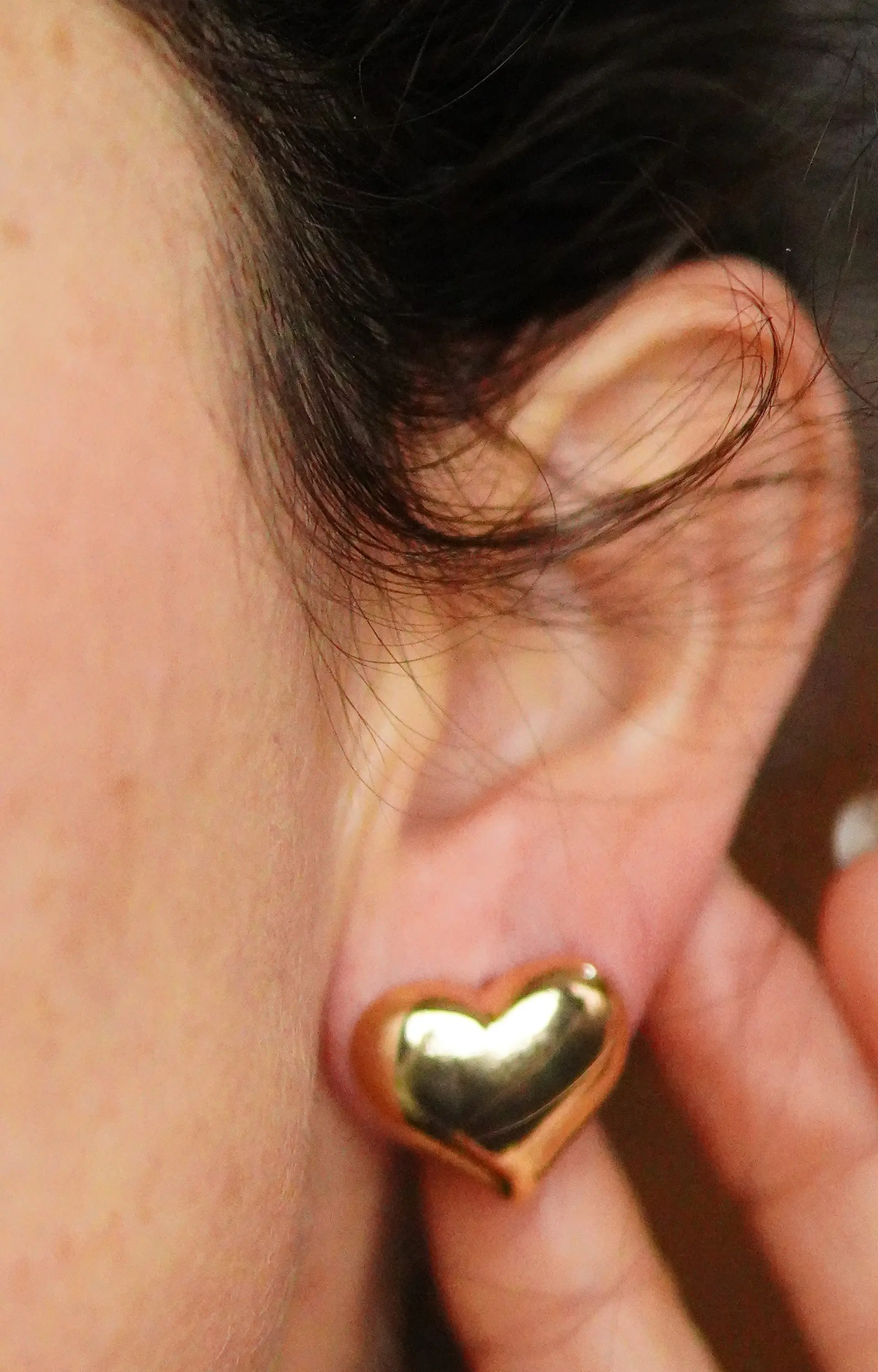 Aros Sin Perforacion corazon chunky bañado En Oro 3