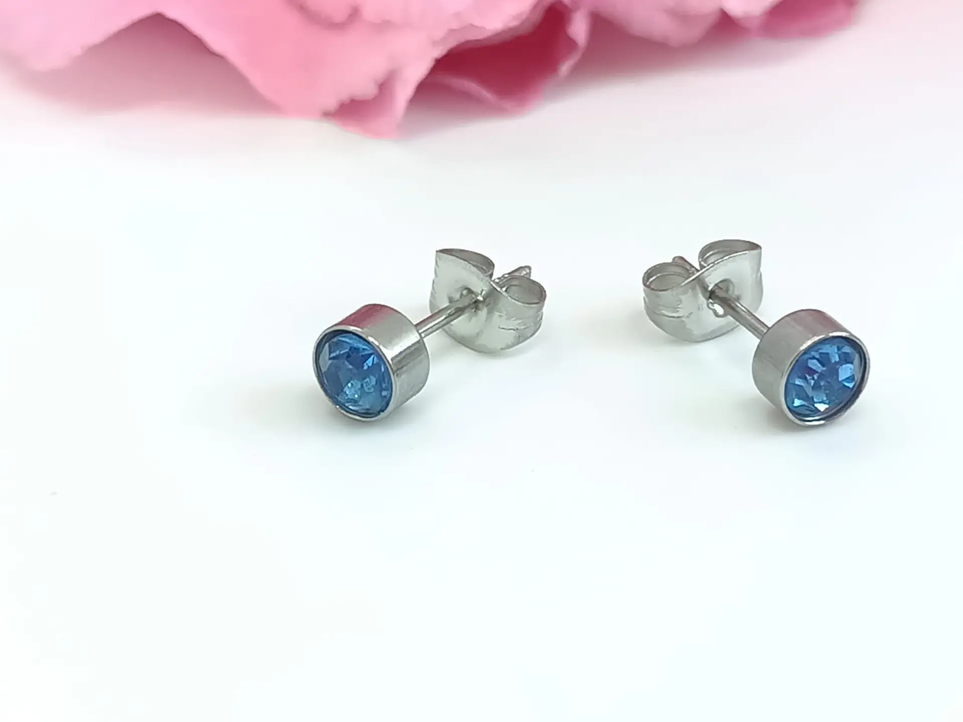 Aros Pequeños Puntos De Luz Acero Quirúrgico Colores 5mm 4
