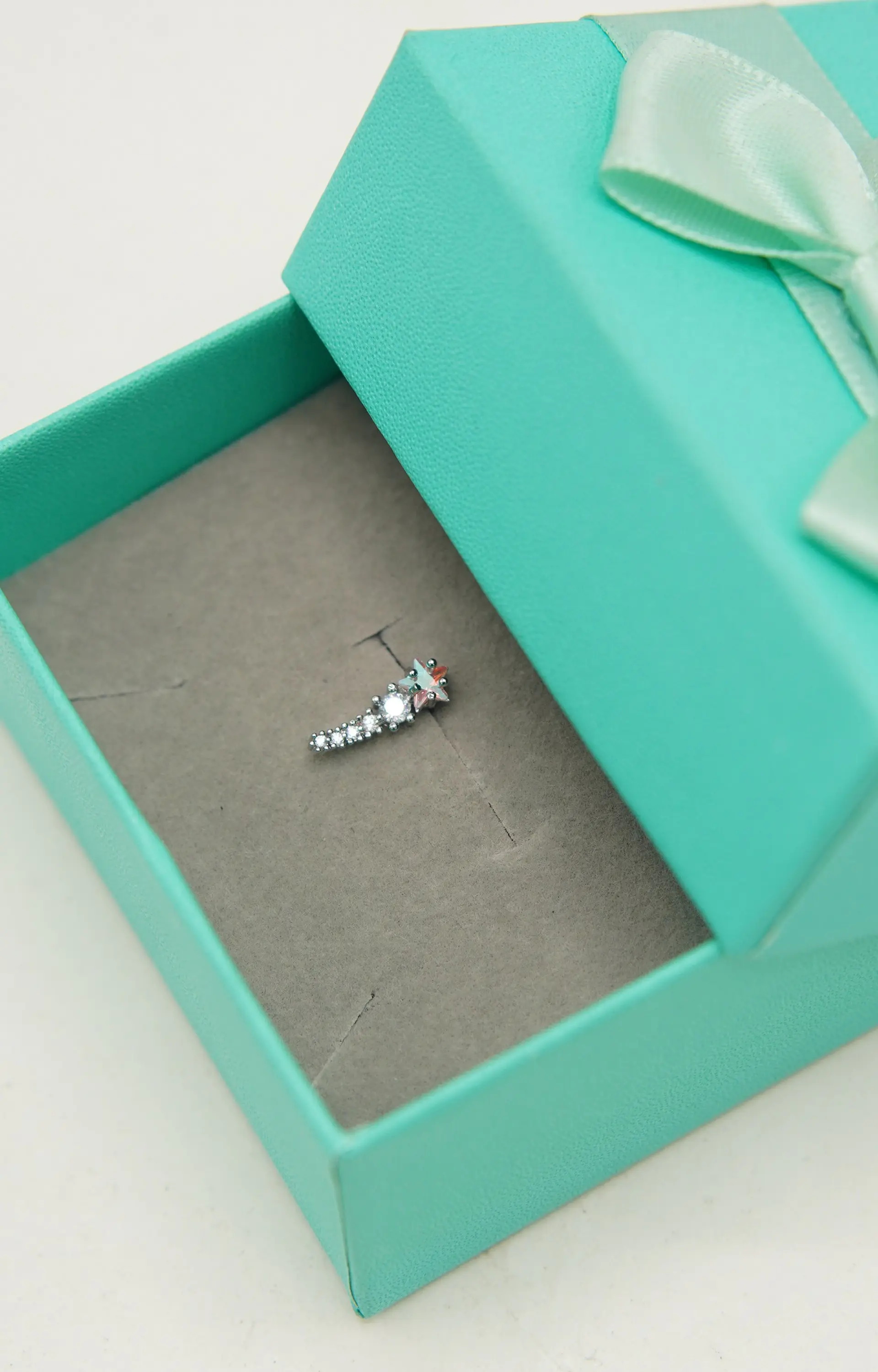 Aro Piercing Helix Flat Lóbulo estrella aurora boreal unidad 2