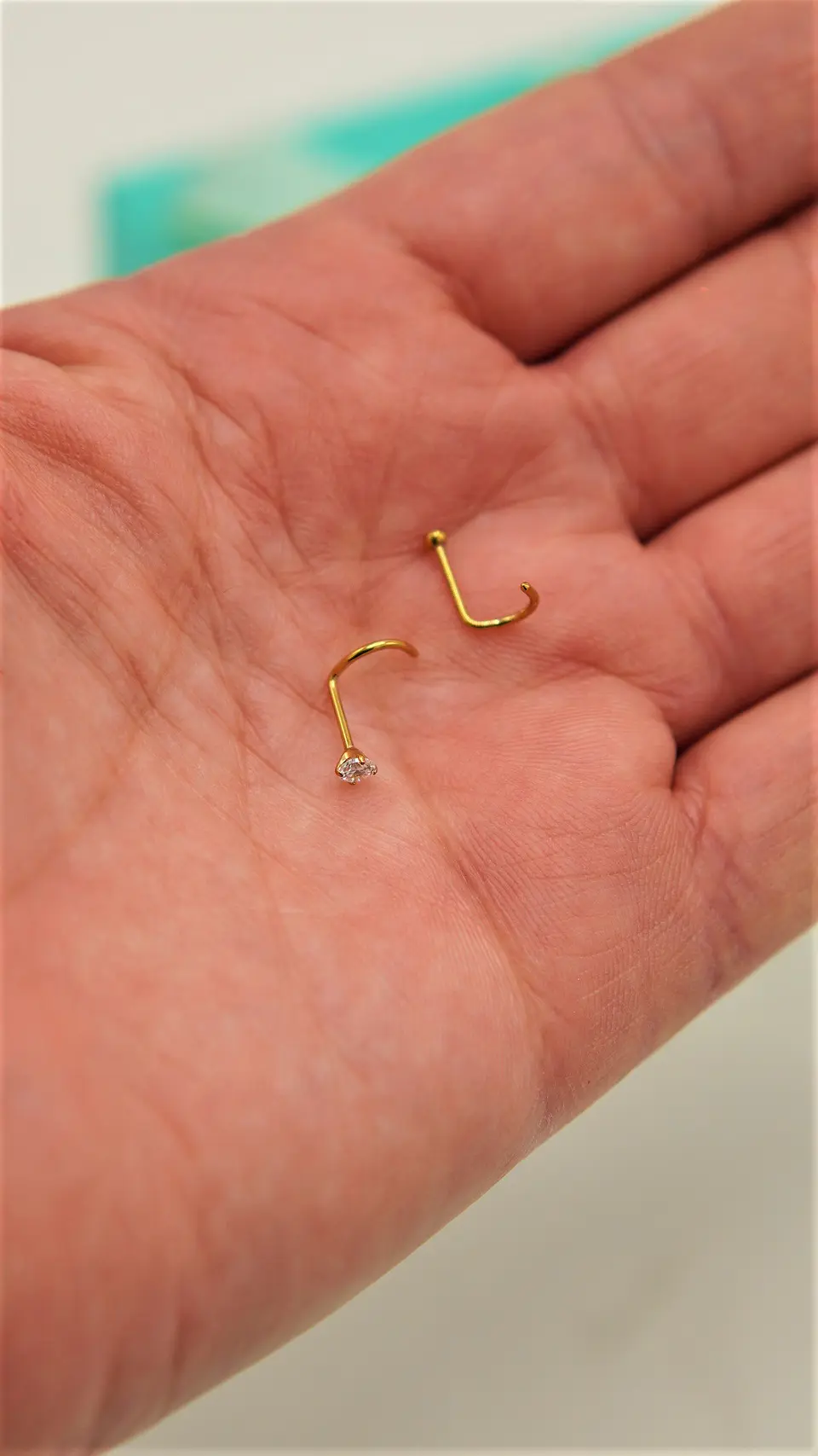 Pack de 2 piercing tipo S nostril titanio ASTM F136 chapado en oro 18k 6