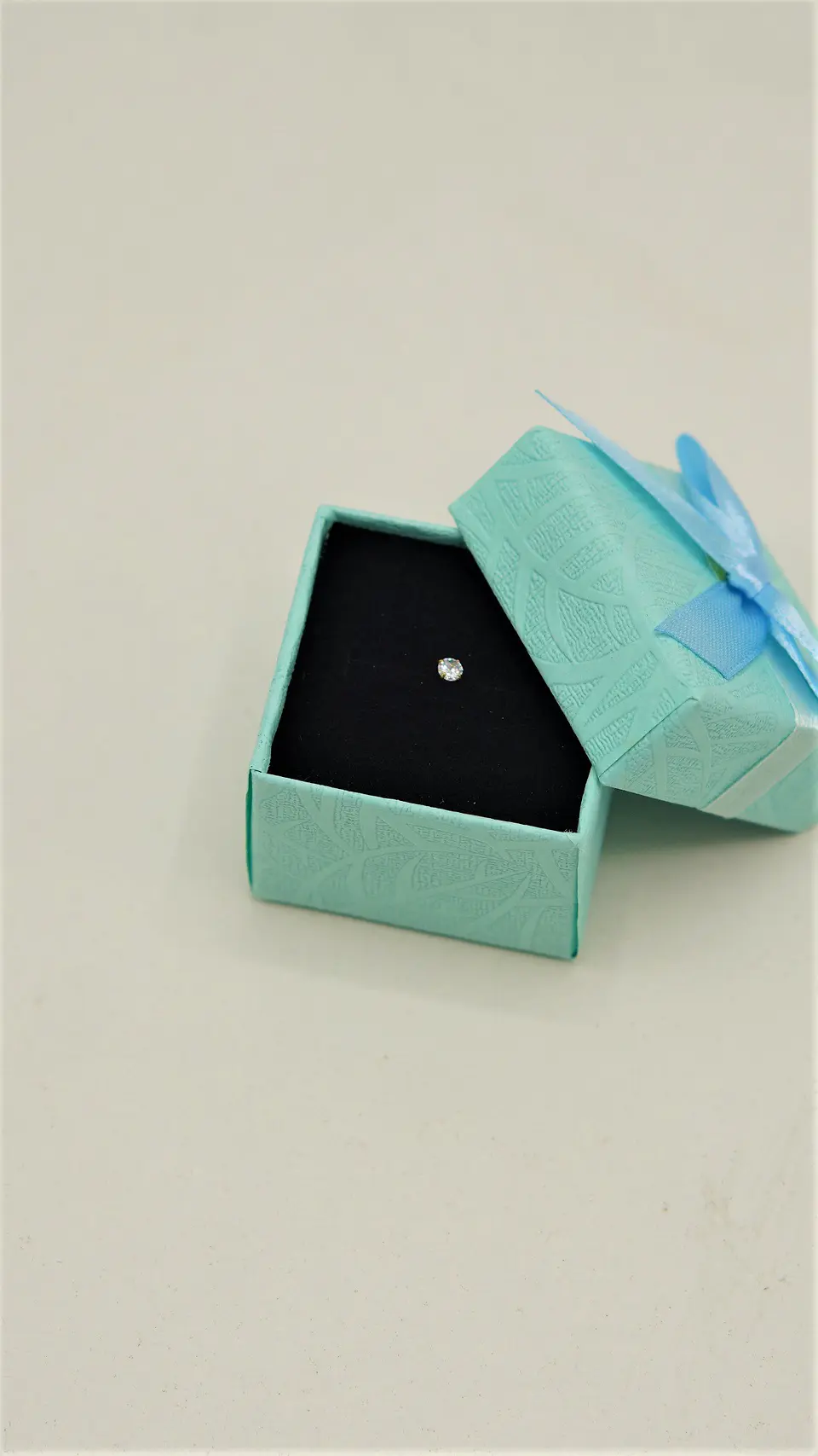Piercing tipo S nostril 3mm titanio ASTM F136 chapado en oro 18k 6