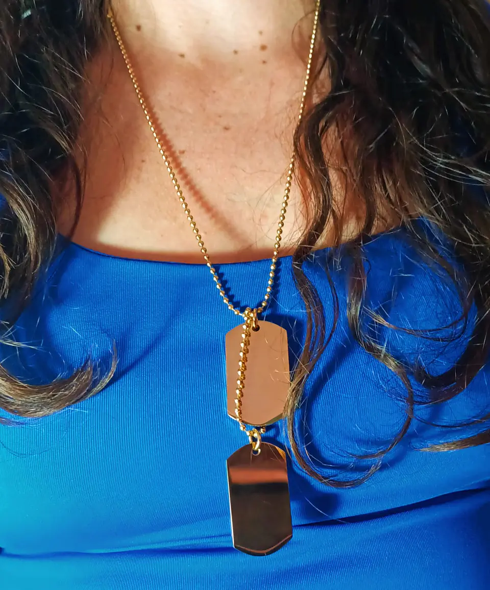 Colgante doble etiqueta estilo militar de identificacion chapada en oro 18k 7
