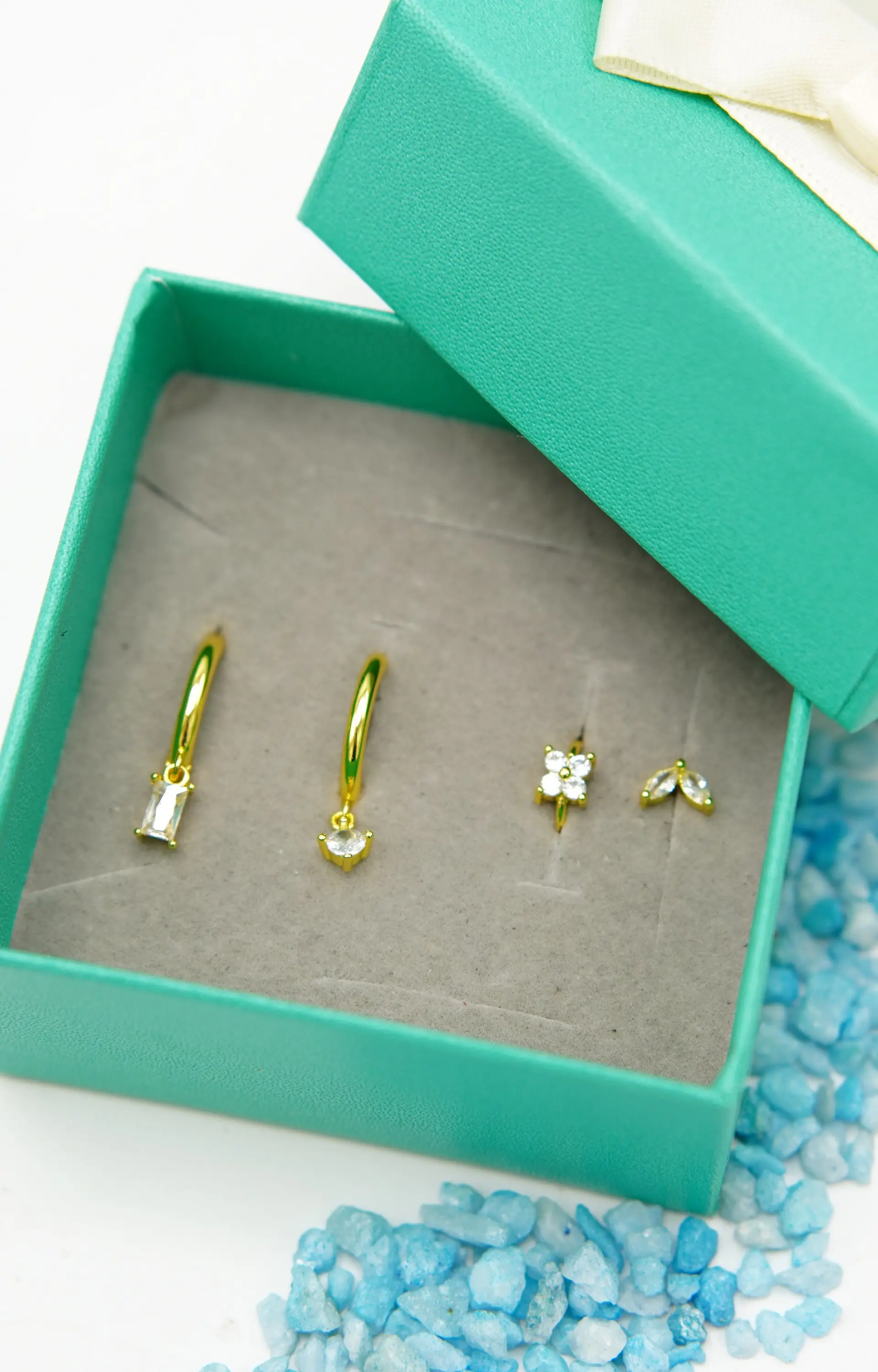 Pack de 4 aros argollas punto de luz bañadas en oro 18k 2