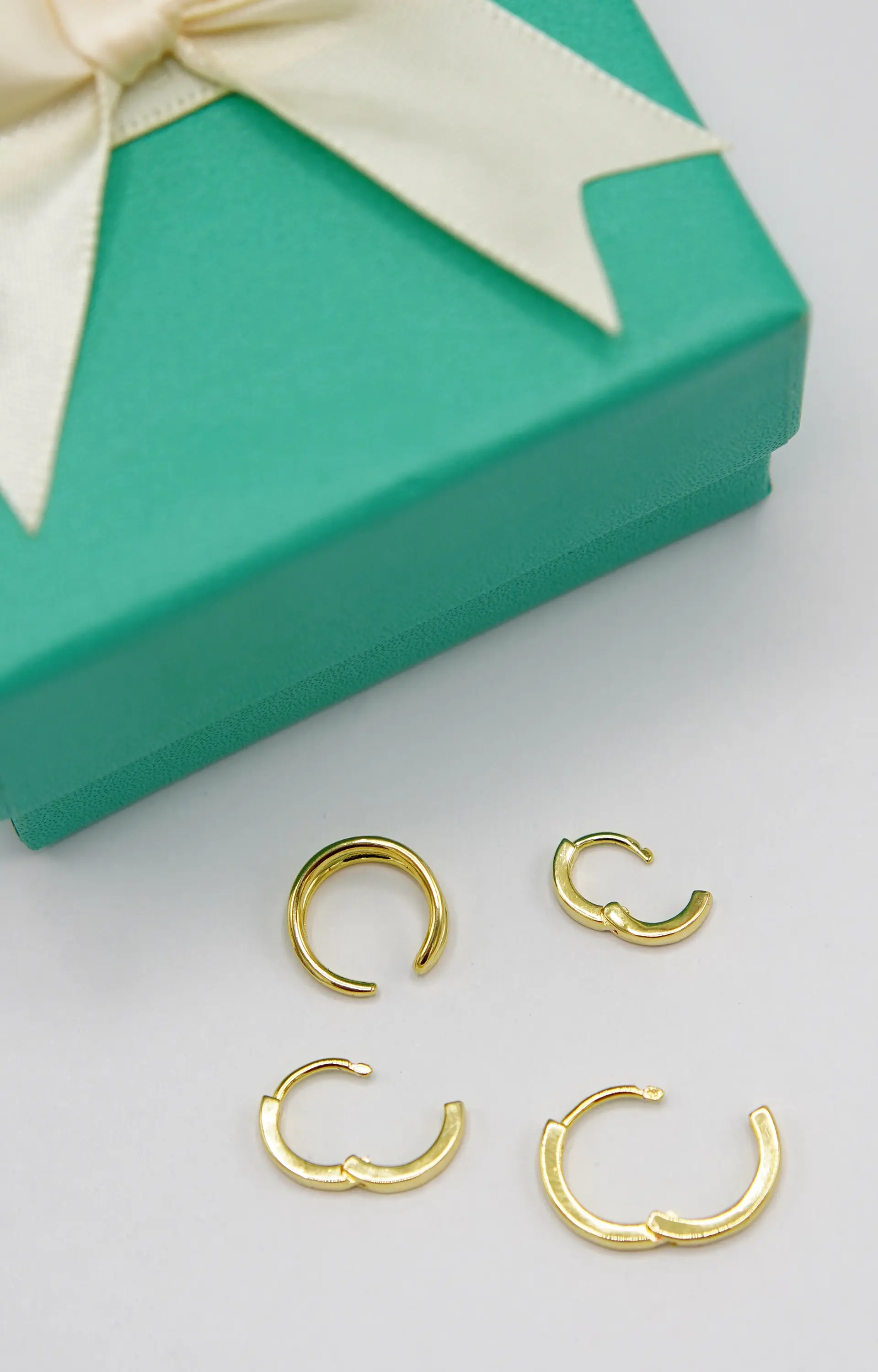 Pack de argollas lisas earcuff bañado oro 18k 8