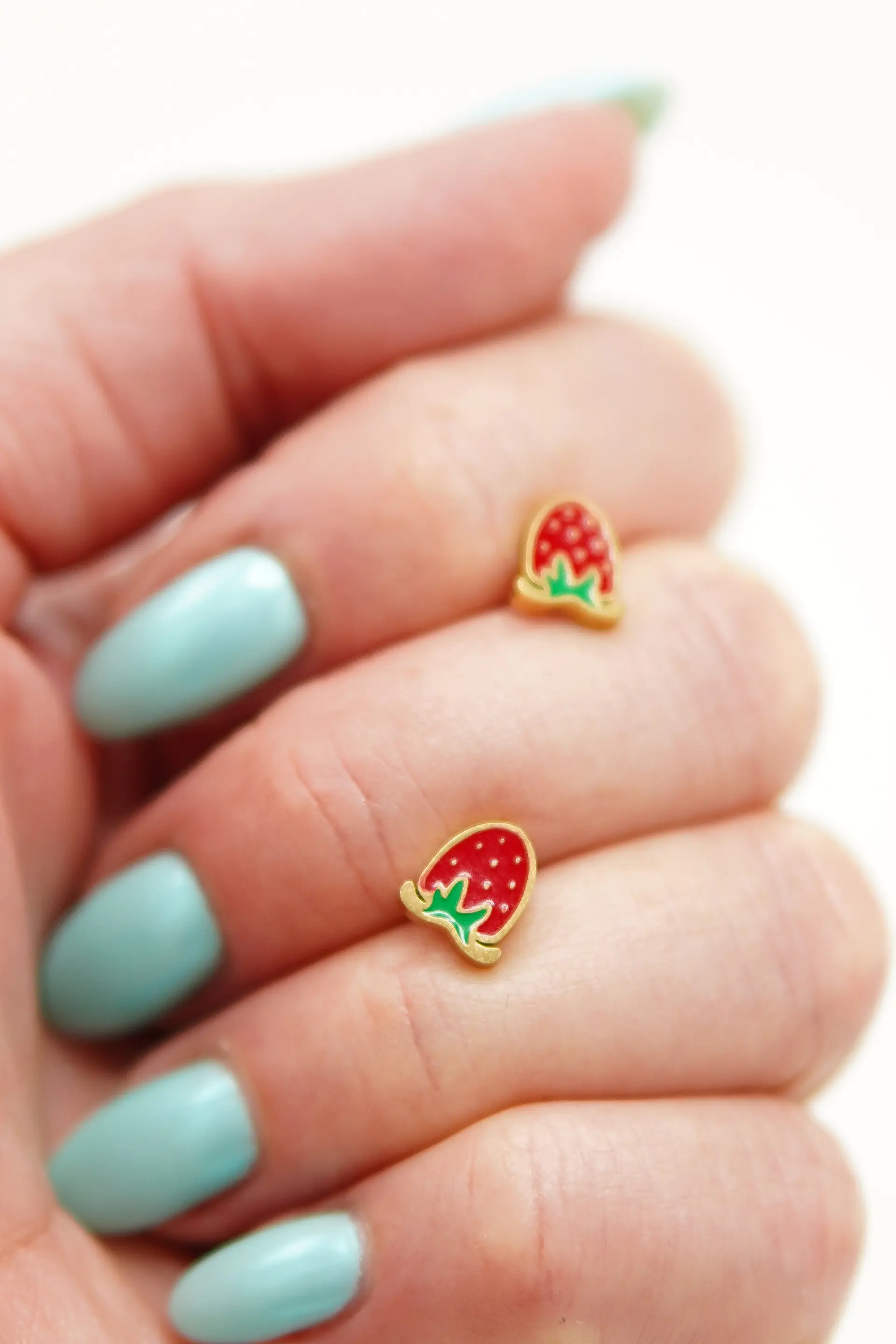 Aros de seguridad frutilla veraniega niña fresa chapada en oro 18K 7