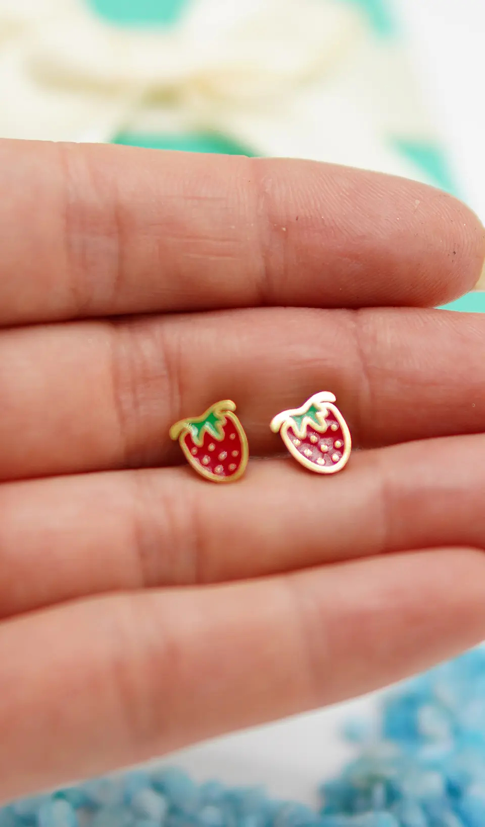 Aros de seguridad frutilla veraniega niña fresa chapada en oro 18K 10