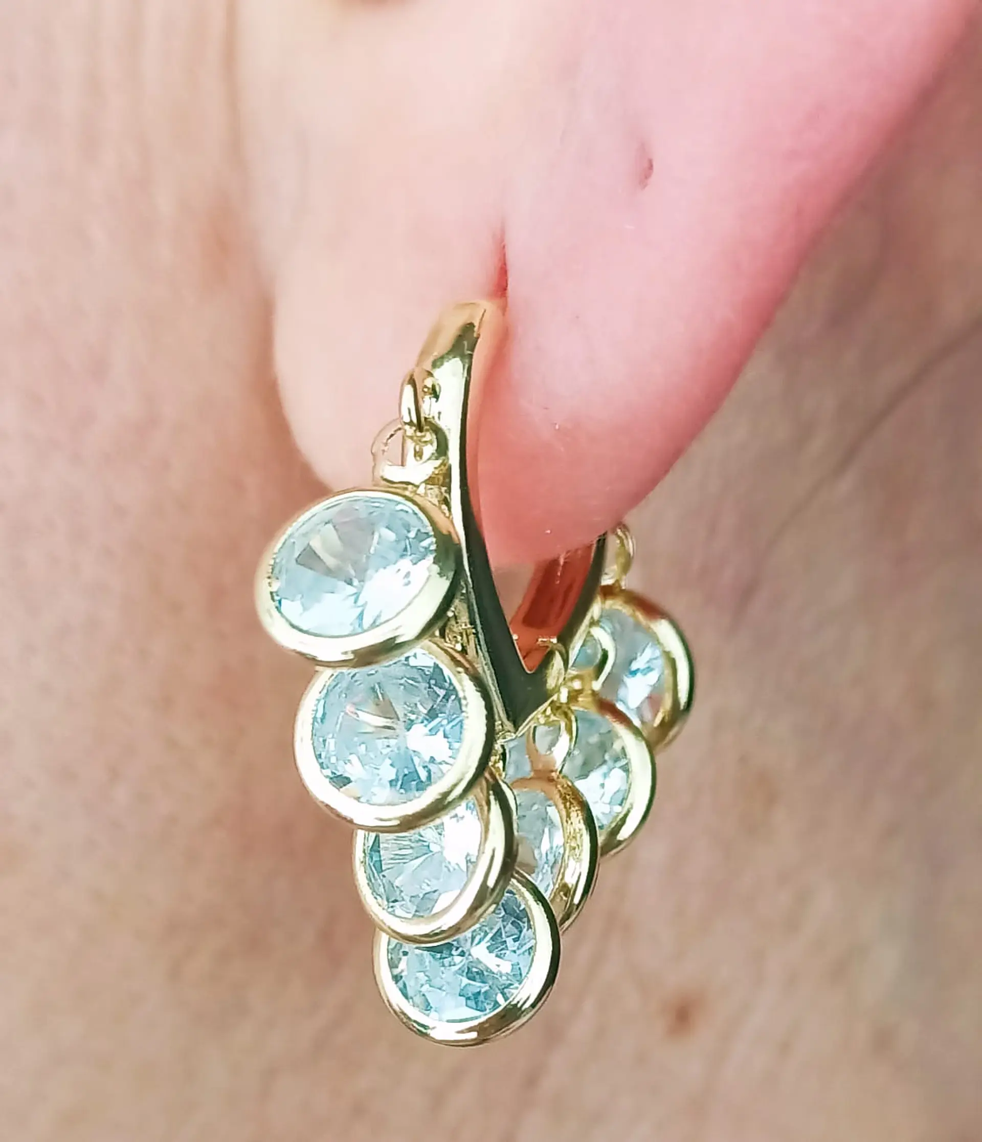 Argollas Borlas Huggies Zirconia Chapadas En Oro 18k 6
