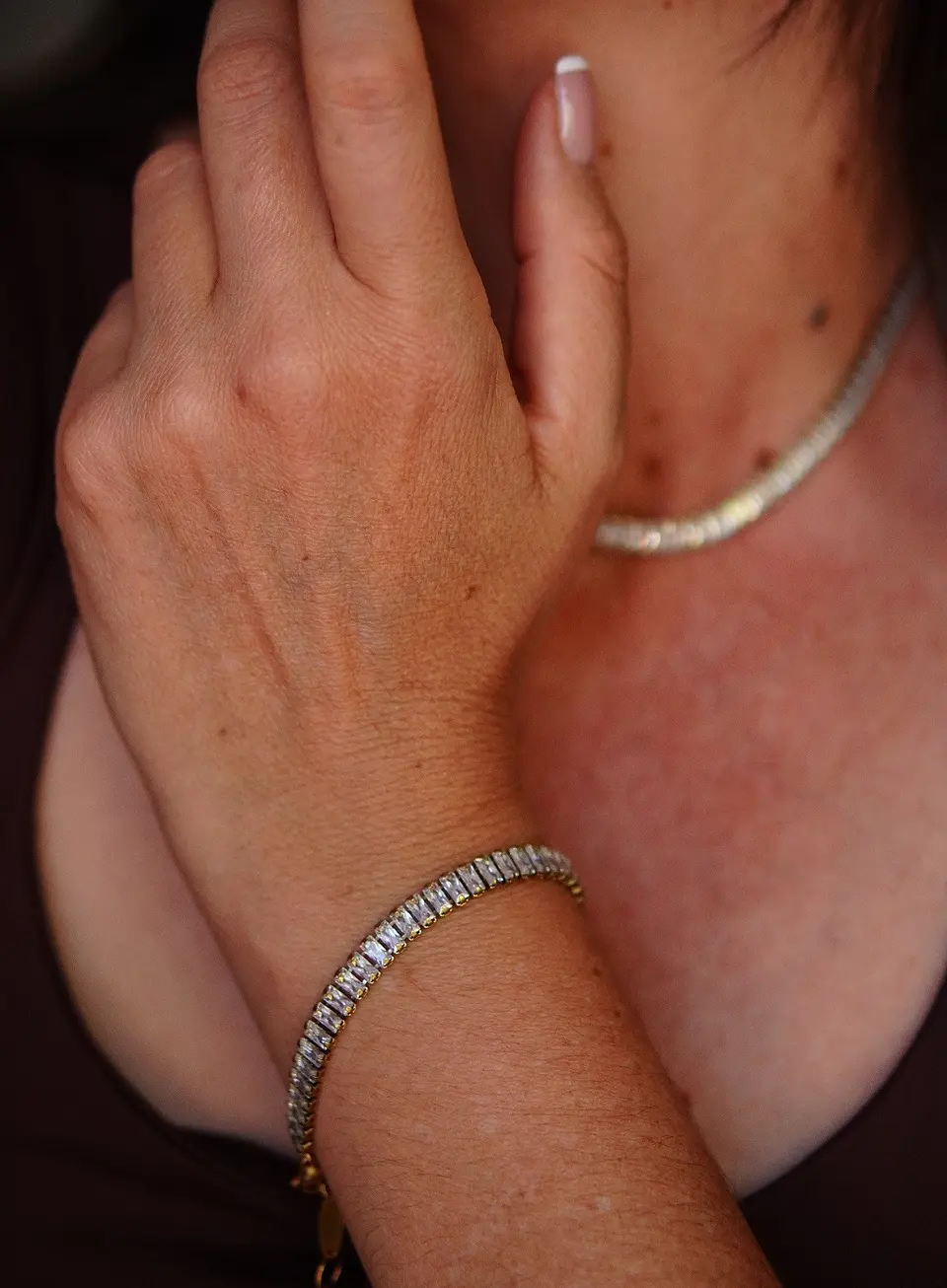 Conjunto de collar y pulsera tennis chapada en oro 18k 3