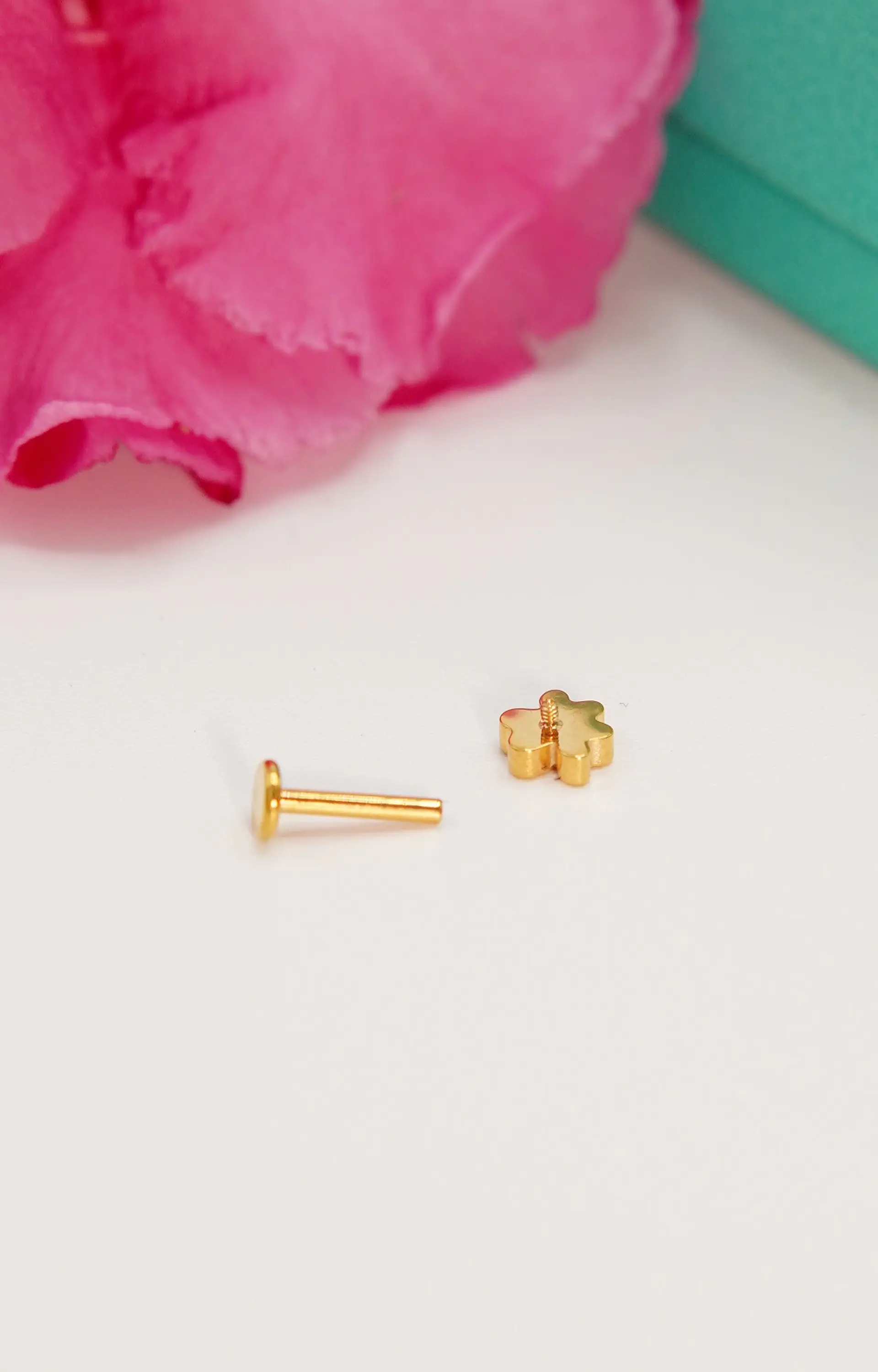 Piercing labret huella perro gato titanio chapado en oro 18k 8mm 4