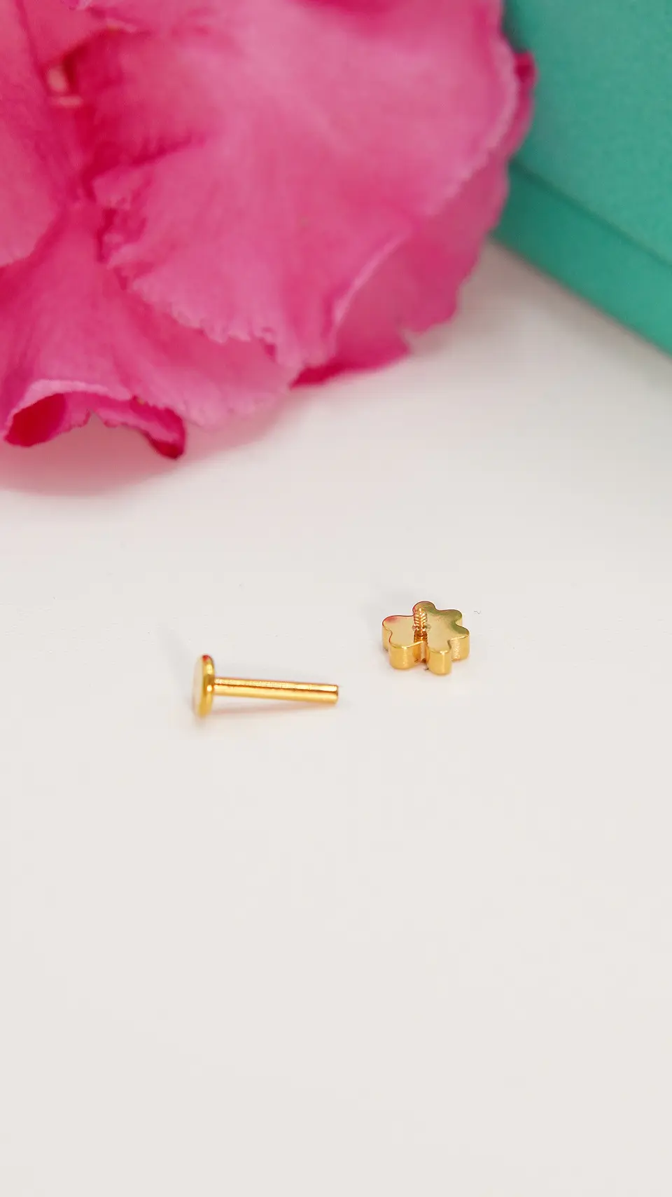 Piercing labret huella perro gato titanio chapado en oro 18k 8mm 4