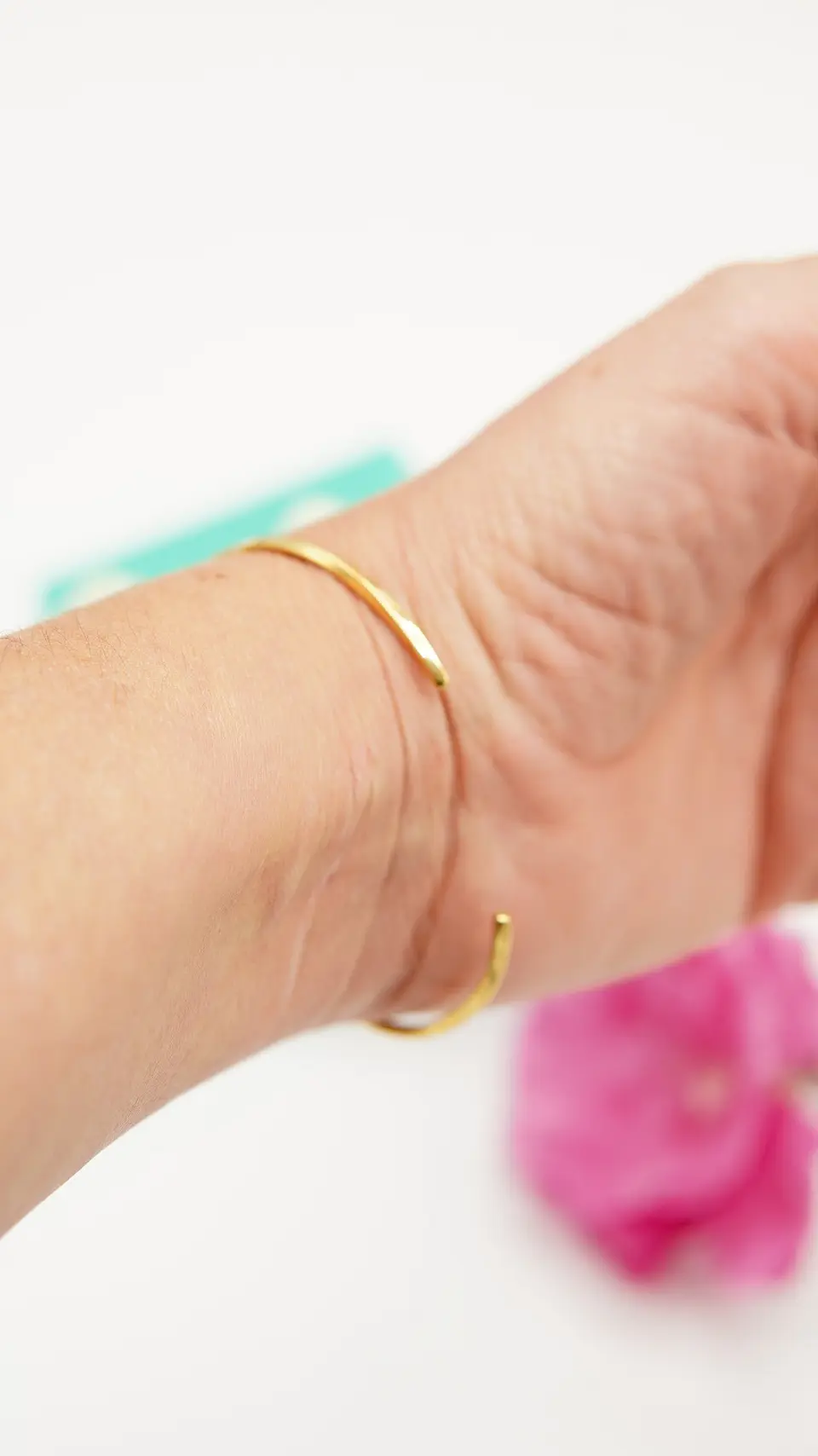 Pulsera rigida florencia ajustable chapada en oro 18k  7