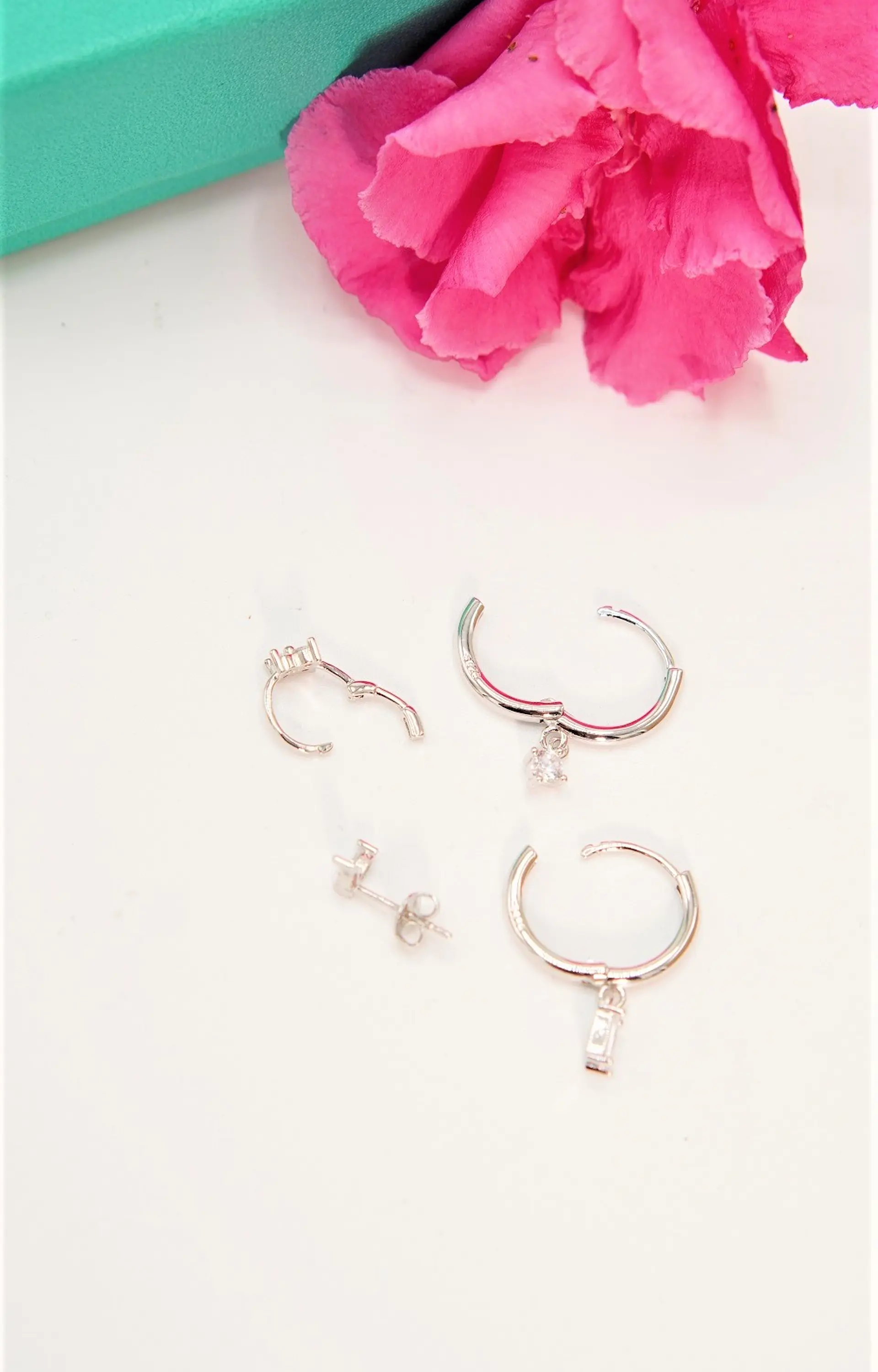 Pack de 4 aros argollas Luciana punto de luz chapadas en plata 925 8