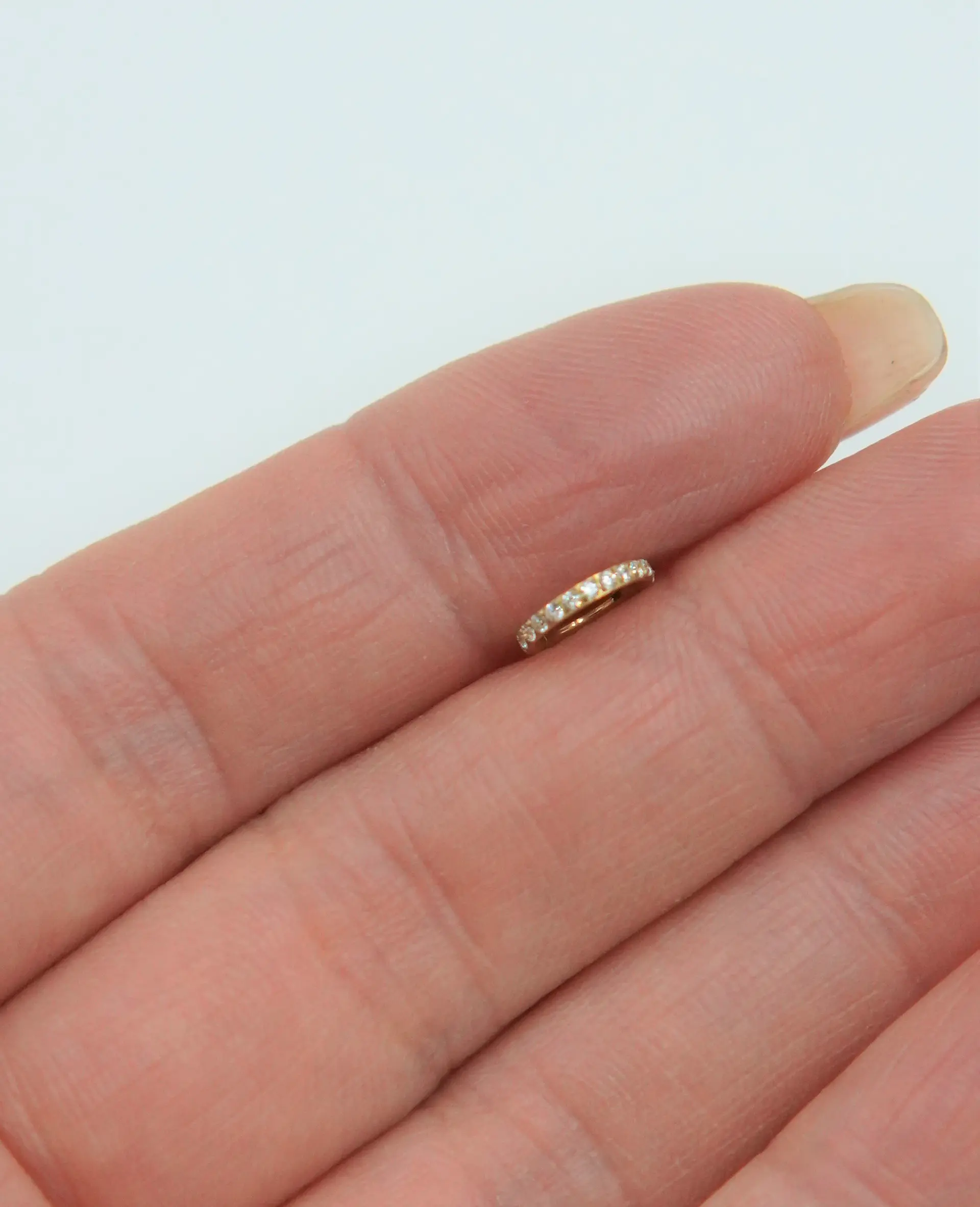 Argollas Emma 6mm 16G Titanio F136 PVD Oro 18k 10