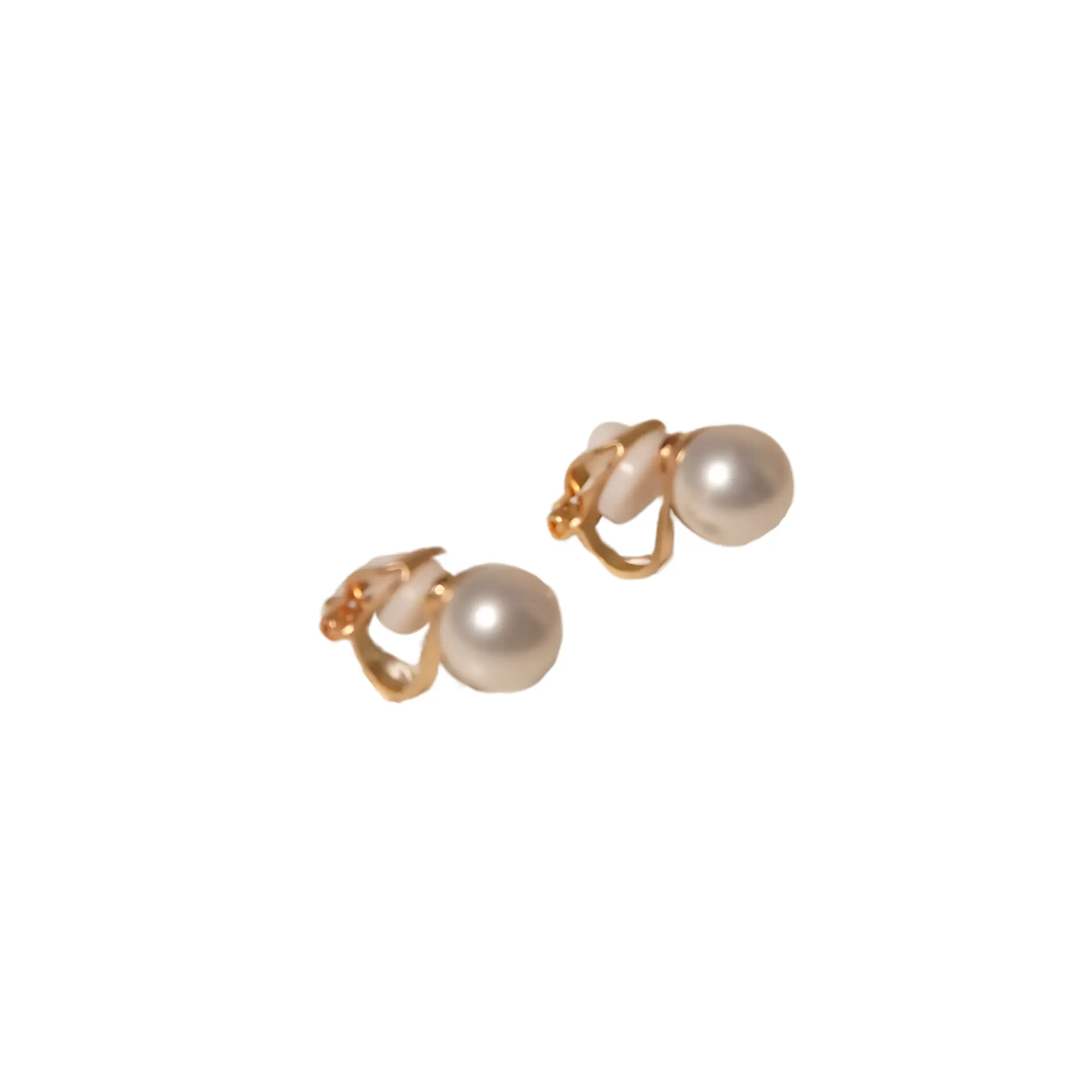 Aros perla 8mm sin perforación bañado en oro 14k 8