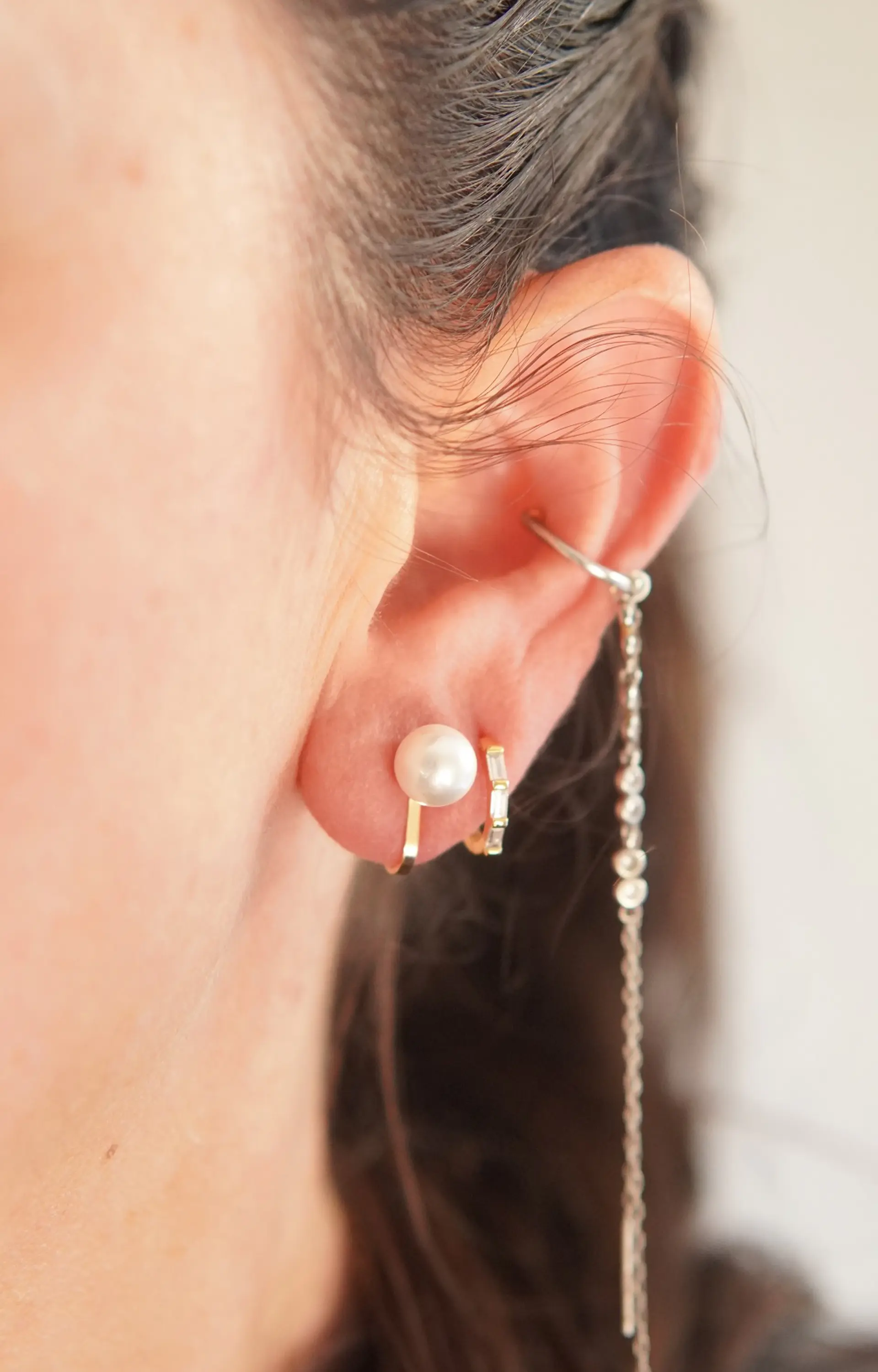 Aros perla 8mm sin perforación bañado en oro 14k 3