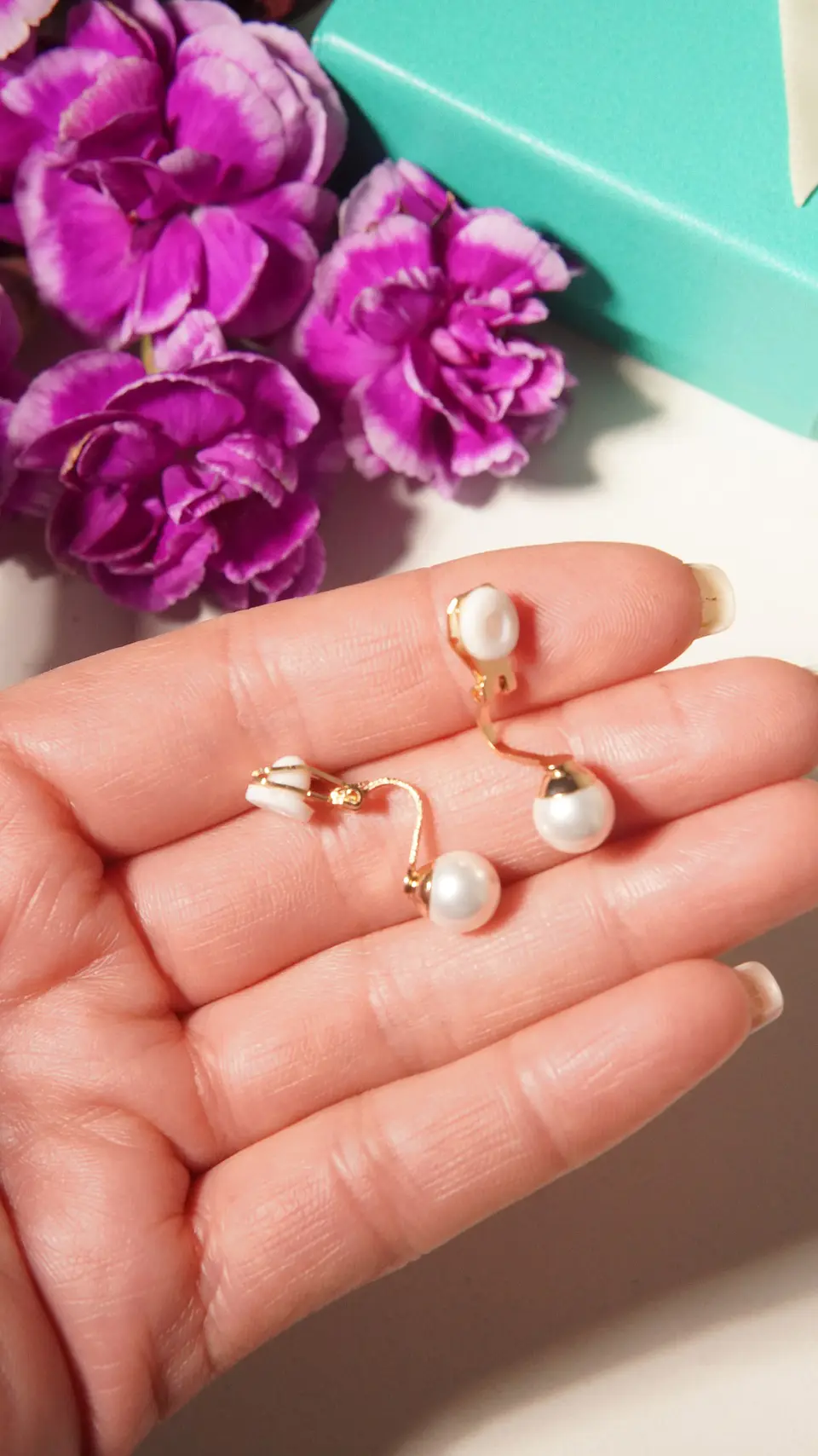 Aros perla 8mm sin perforación bañado en oro 14k 10